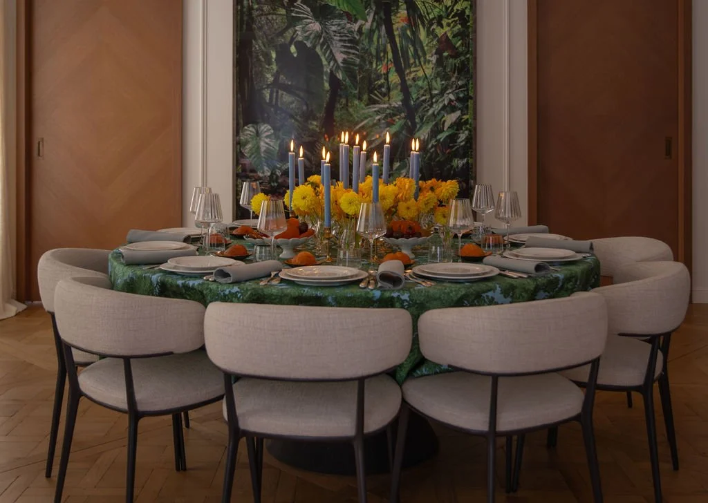Table Lauren