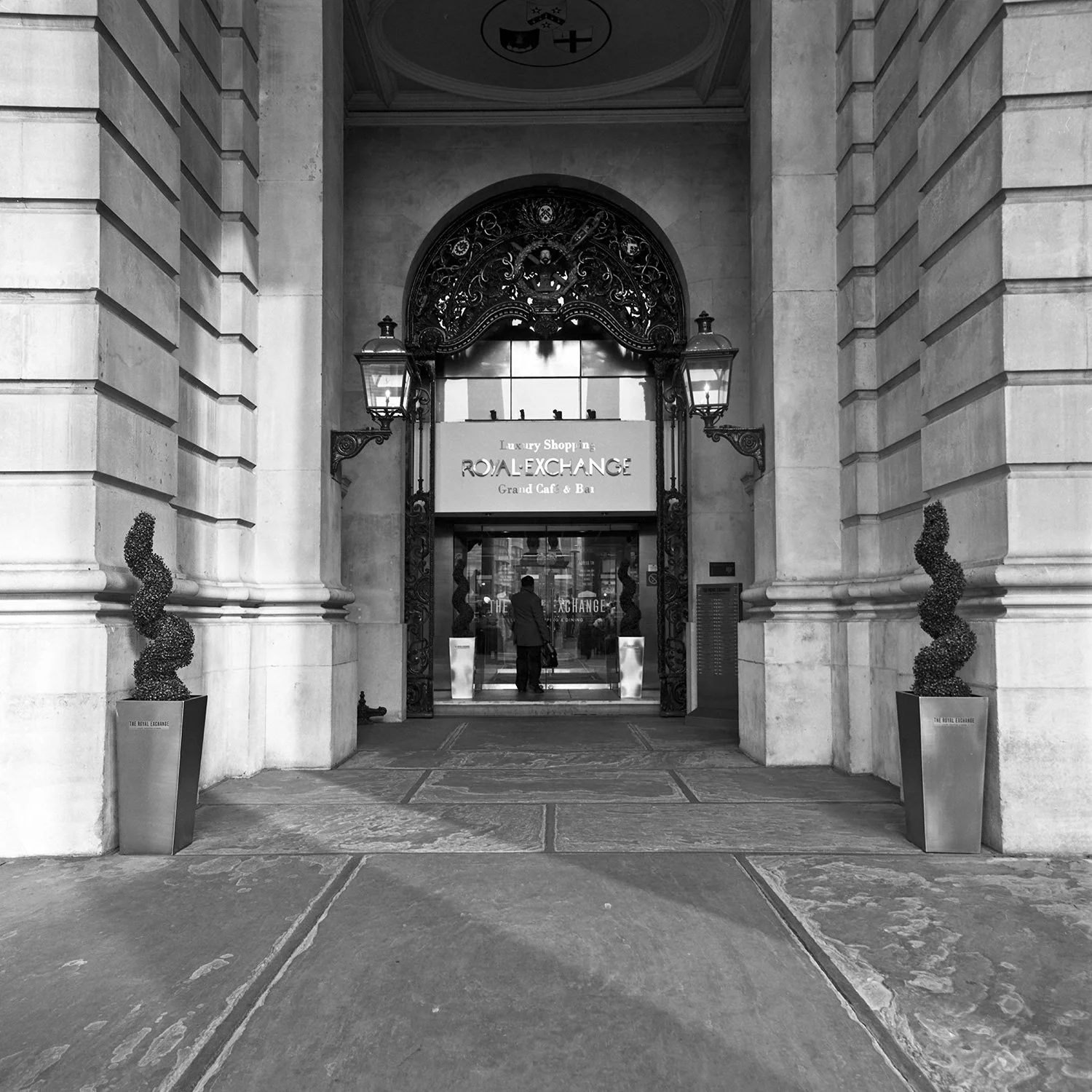 LondonBlack-and-white_5.jpg