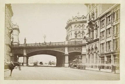 Holborn-Viaduct,-Photographer-Unknown,-1880.jpg