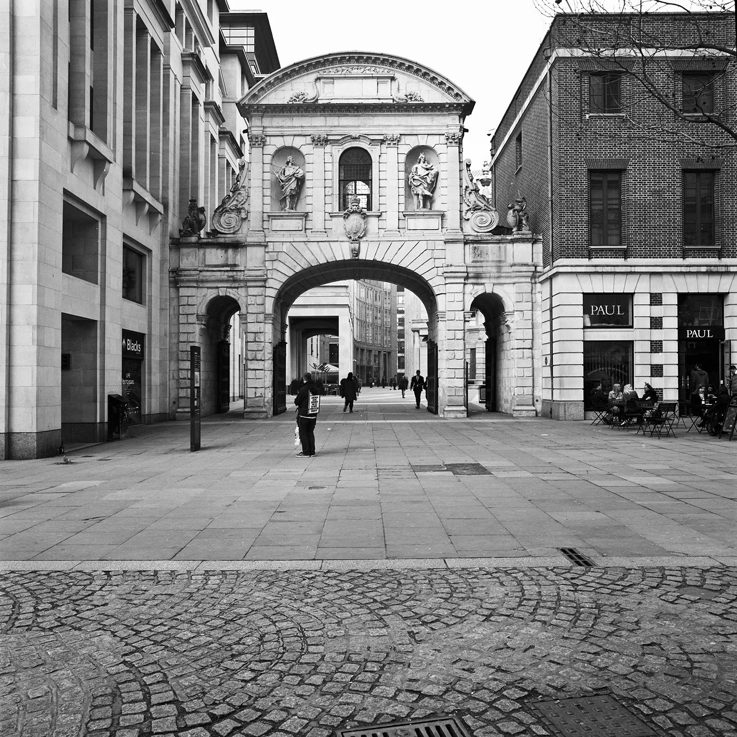 LondonBlack-and-white_7.jpg