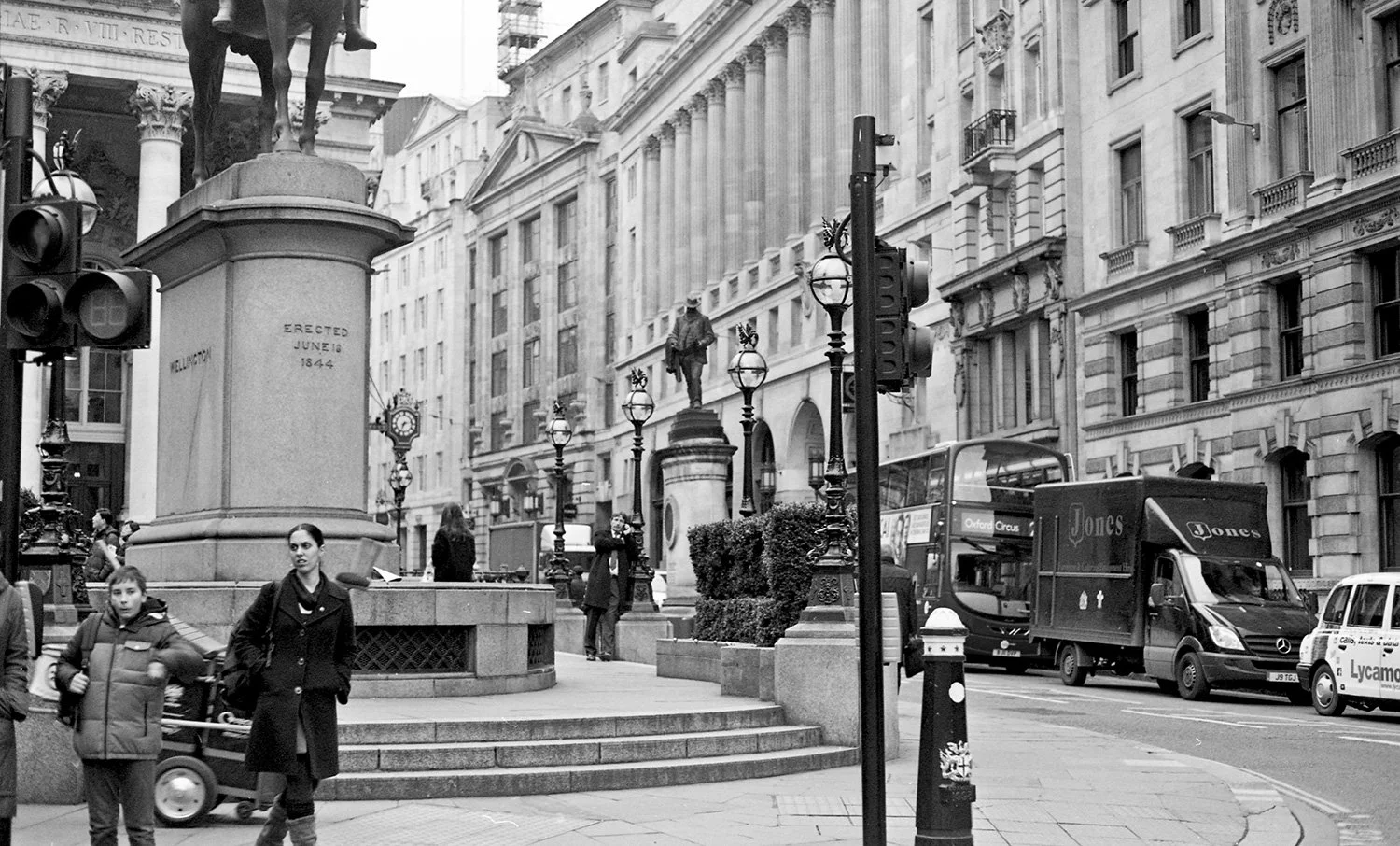 LondonBlack-and-white-Landscape_4.jpg