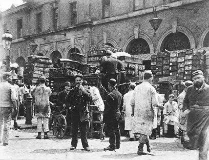 Old-Billigsgate-Market,-Paul-Martin,-1892.jpg