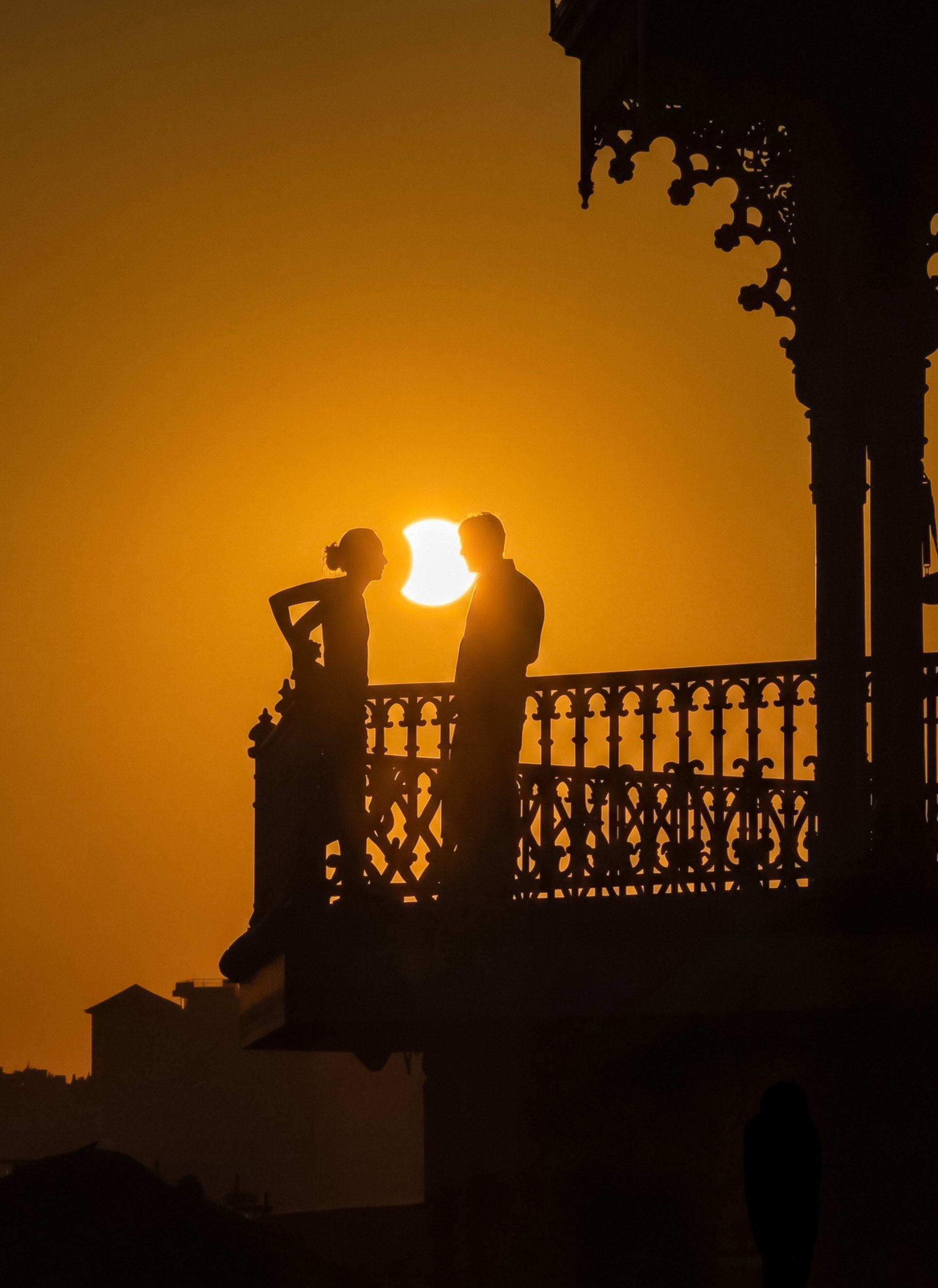 Solar eclipse brighton bandstand