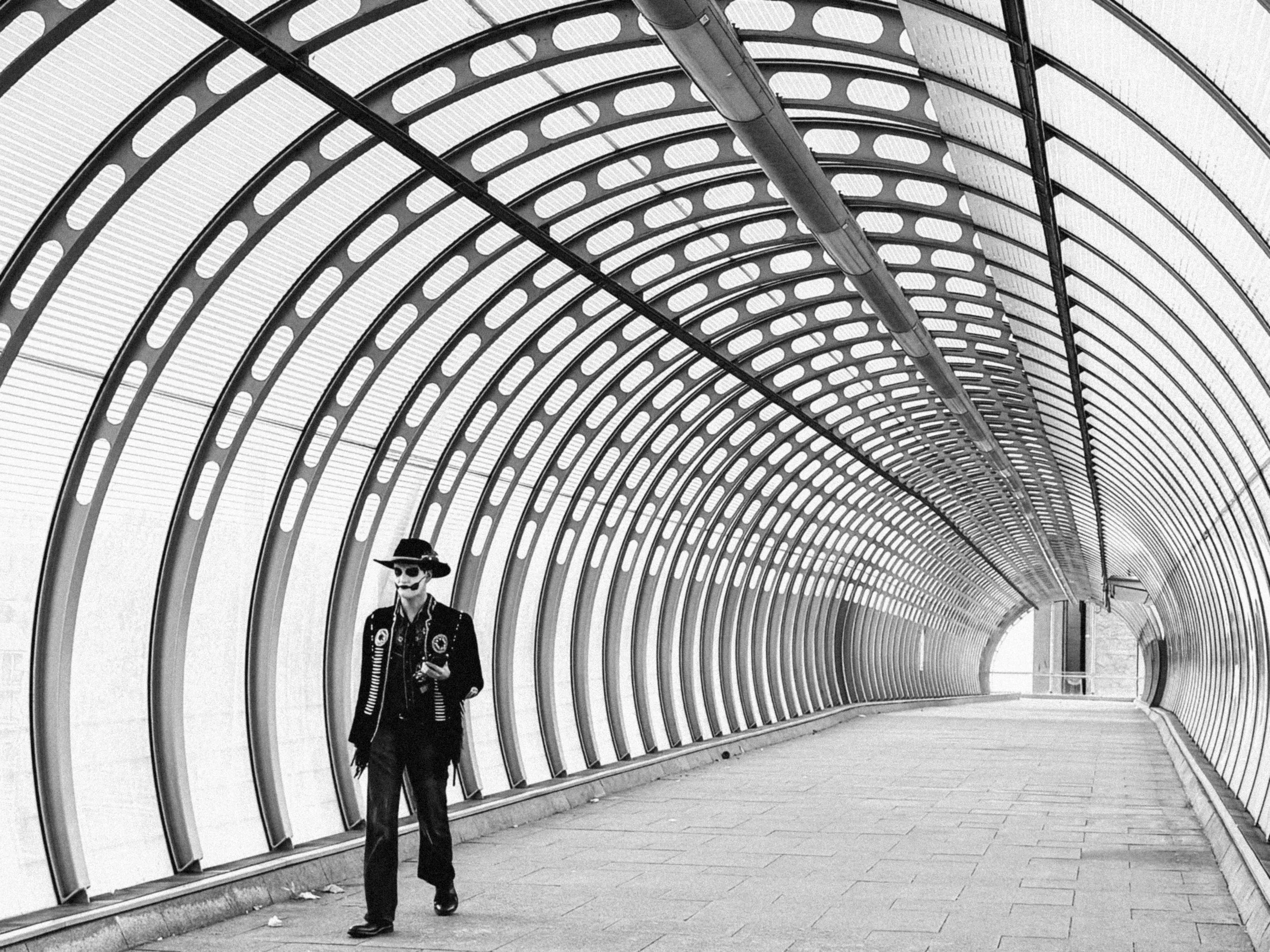 poplar DLR, street photography
