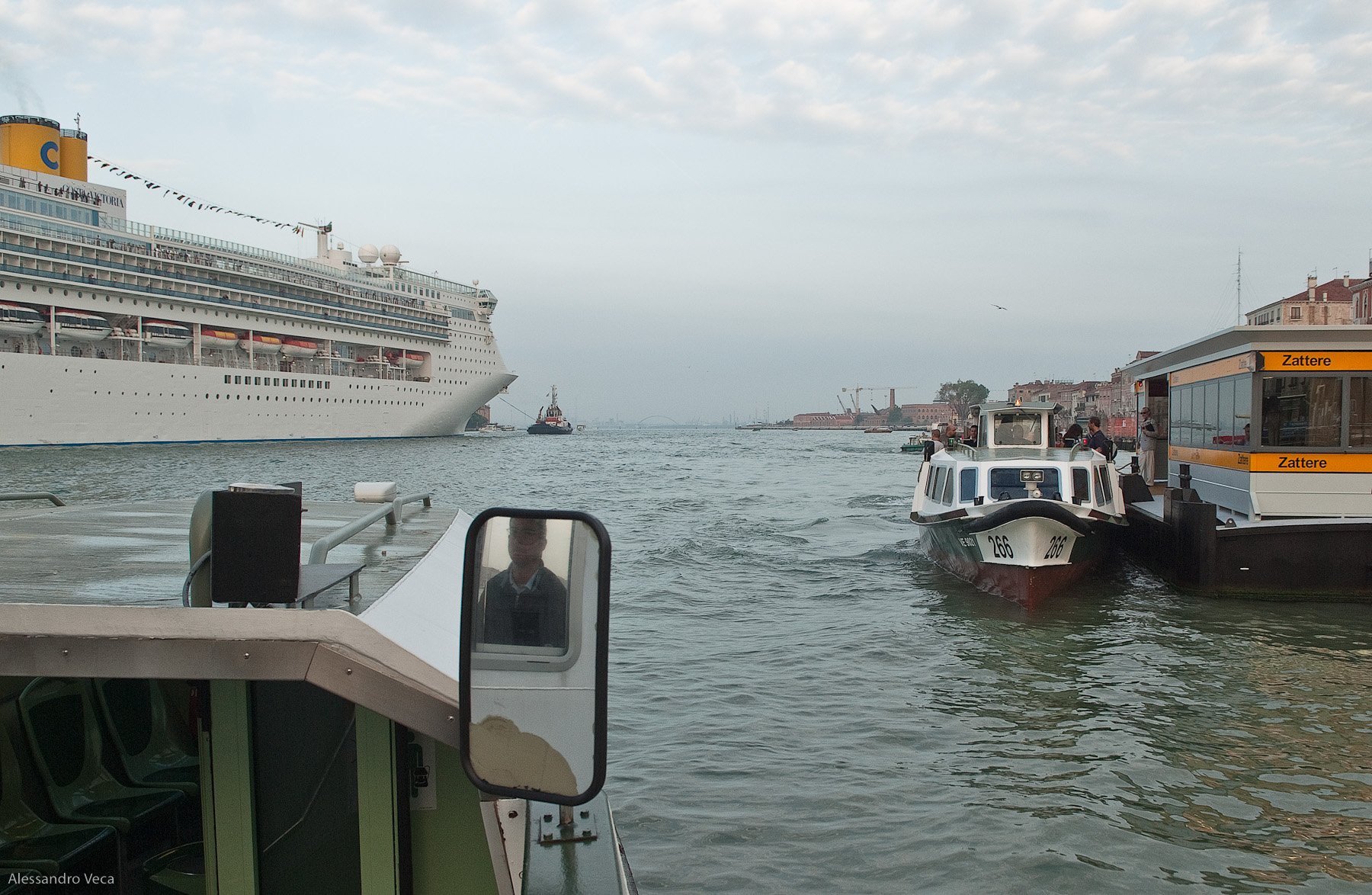 Venezia, Le grandi navi in laguna, fotografia 46 di Alessandro Veca