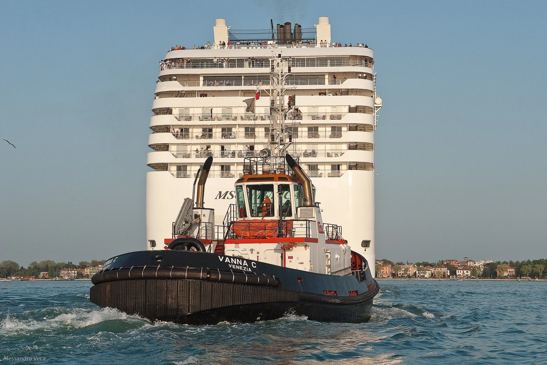 Venezia, Le grandi navi in laguna, fotografia 43 di Alessandro Veca