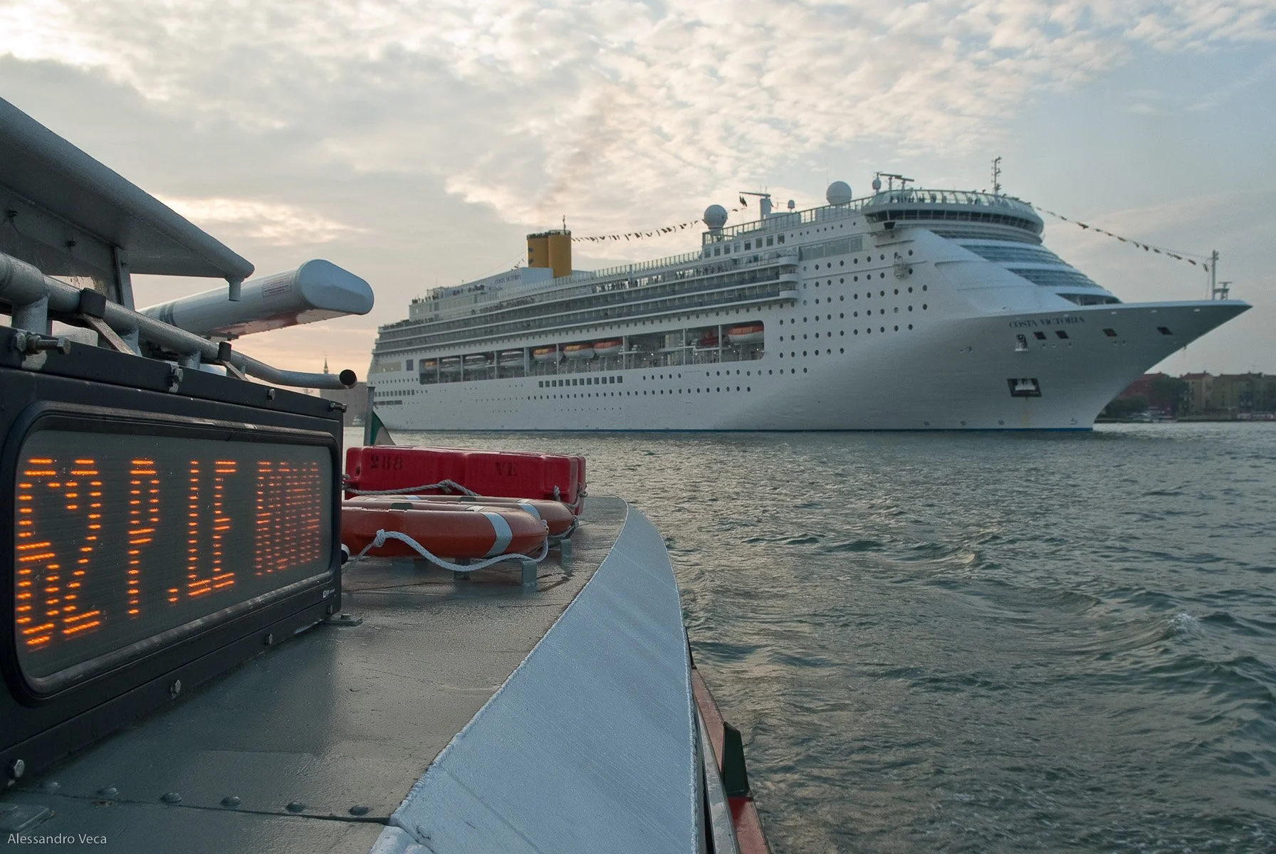 Venezia, Le grandi navi in laguna, fotografia 50 di Alessandro Veca