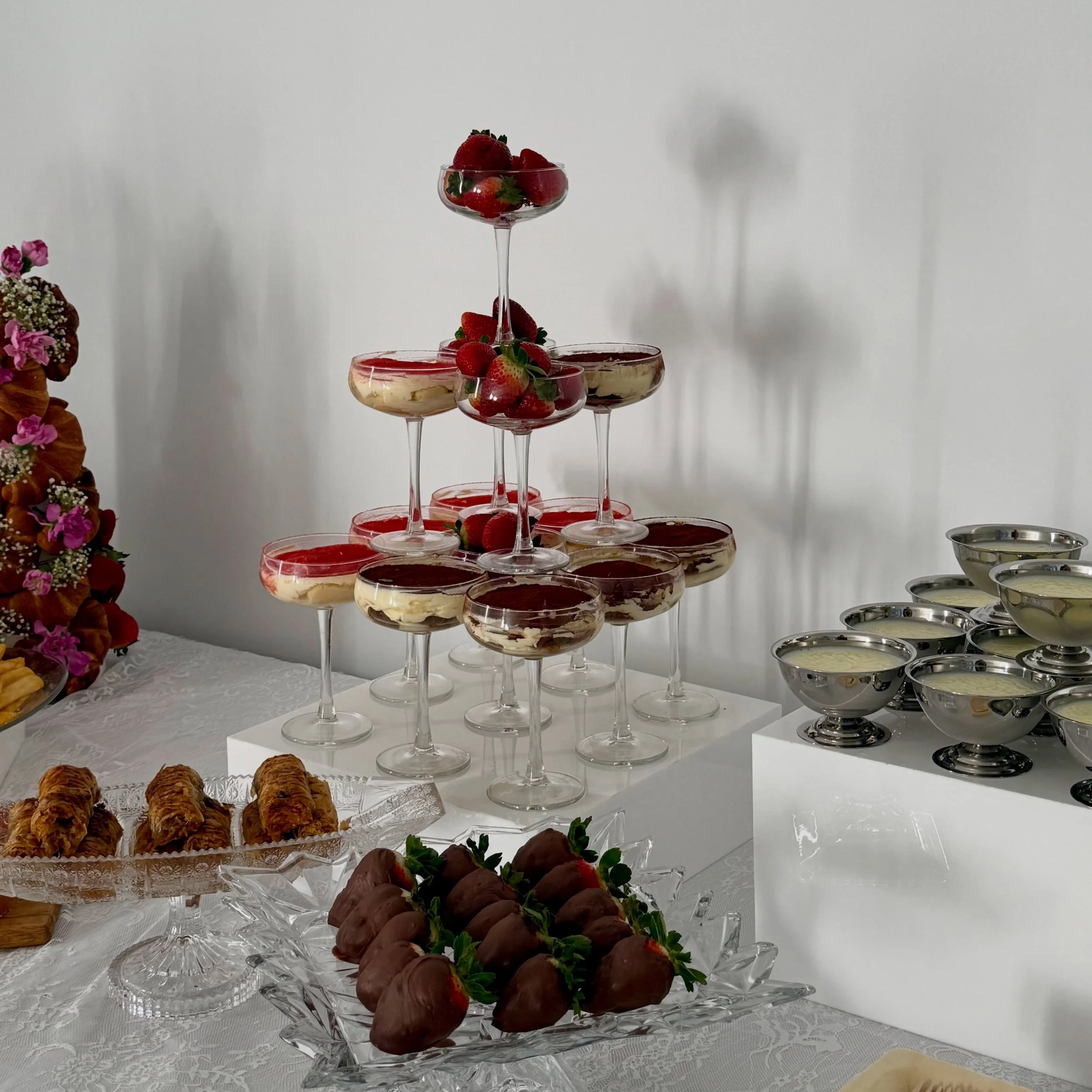 the perfect addition to your dessert table &mdash; our tiramisu &amp; tres leches towers can be found on our website under Creative Catering 🤎 

#FAMIEvents #AdelaideEvents #Tiramisu #TresLeches #AdelaideEventHire
