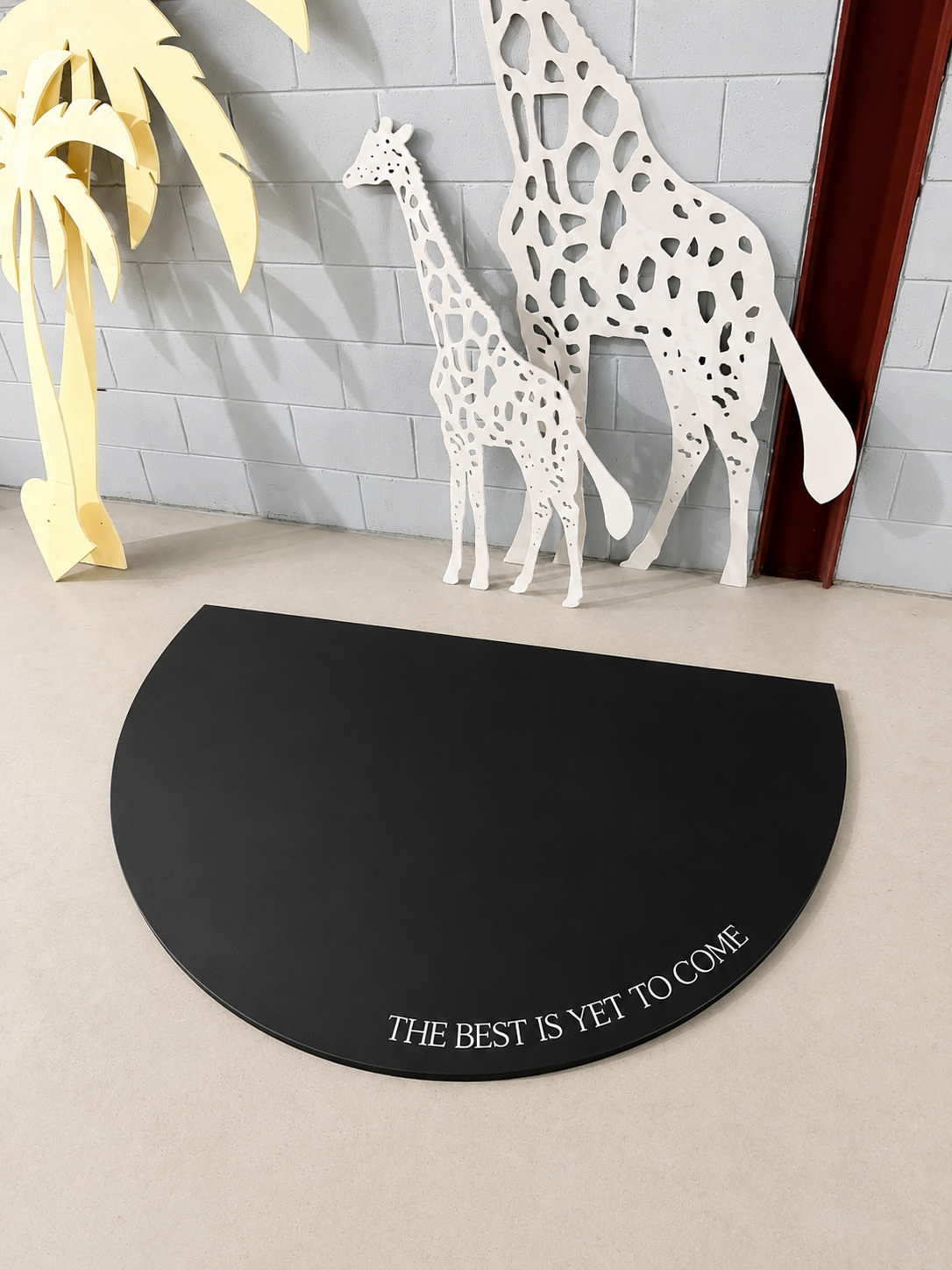 Black Arch Mat