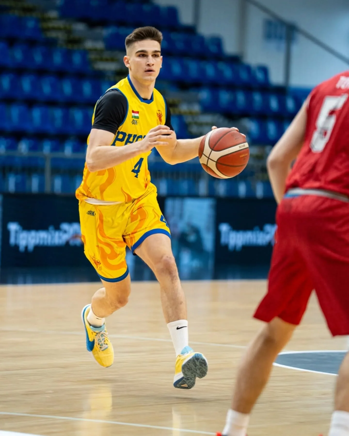 🏀Hepp Kupa Előd&ouml;ntő: 
Tisza&uacute;jv&aacute;rosi Phoenix KK - Insedo Veszpr&eacute;m KK
74-80

@phoenixkk97_hivatalos
@veszprembasketball 

Sony A7 III 
Sigma 70-200mm f2.8 DG DN

#sportsphotography #heppkupa #photography #basketballneverstops