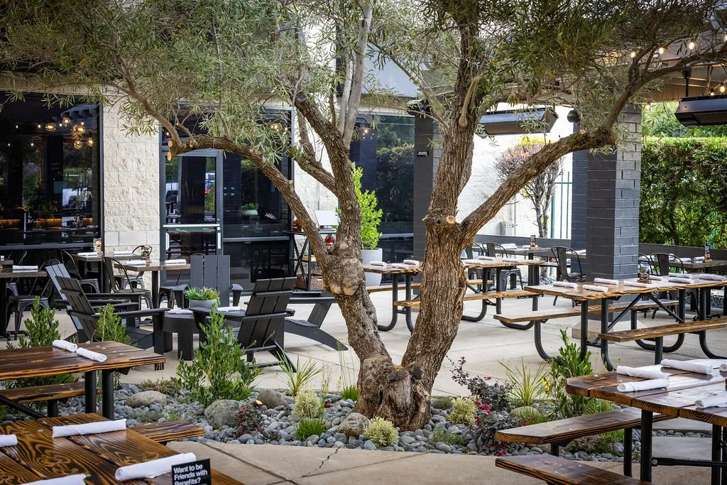 Greige-Goods-Resturant--1-eureka-clovis-Interior-Design-1.jpg