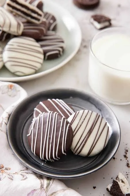 Chocolate Covered Oreos