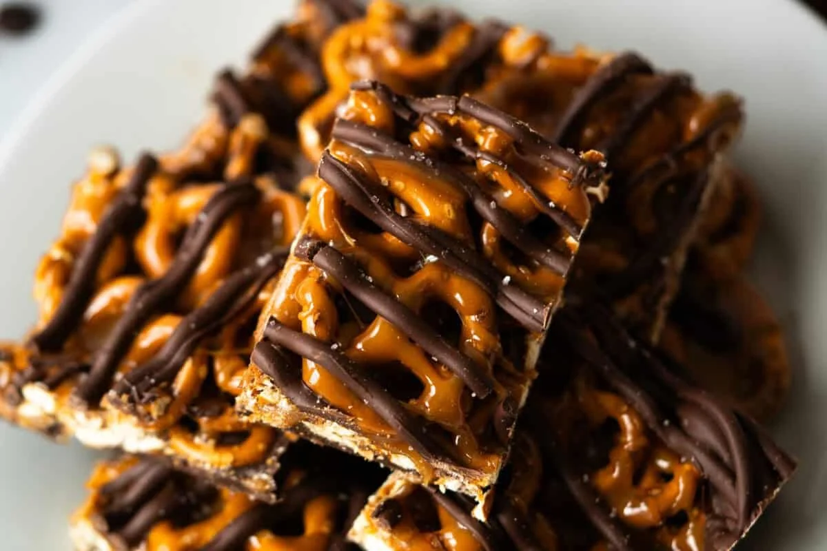 Salted Caramel Pretzels bars