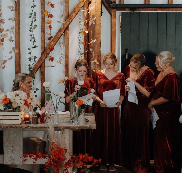 autumnal wedding decor