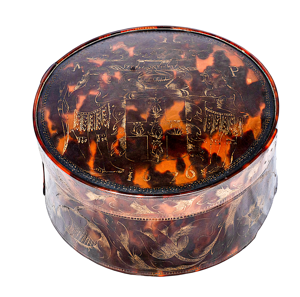 Jamaican engraved tortoiseshell round box