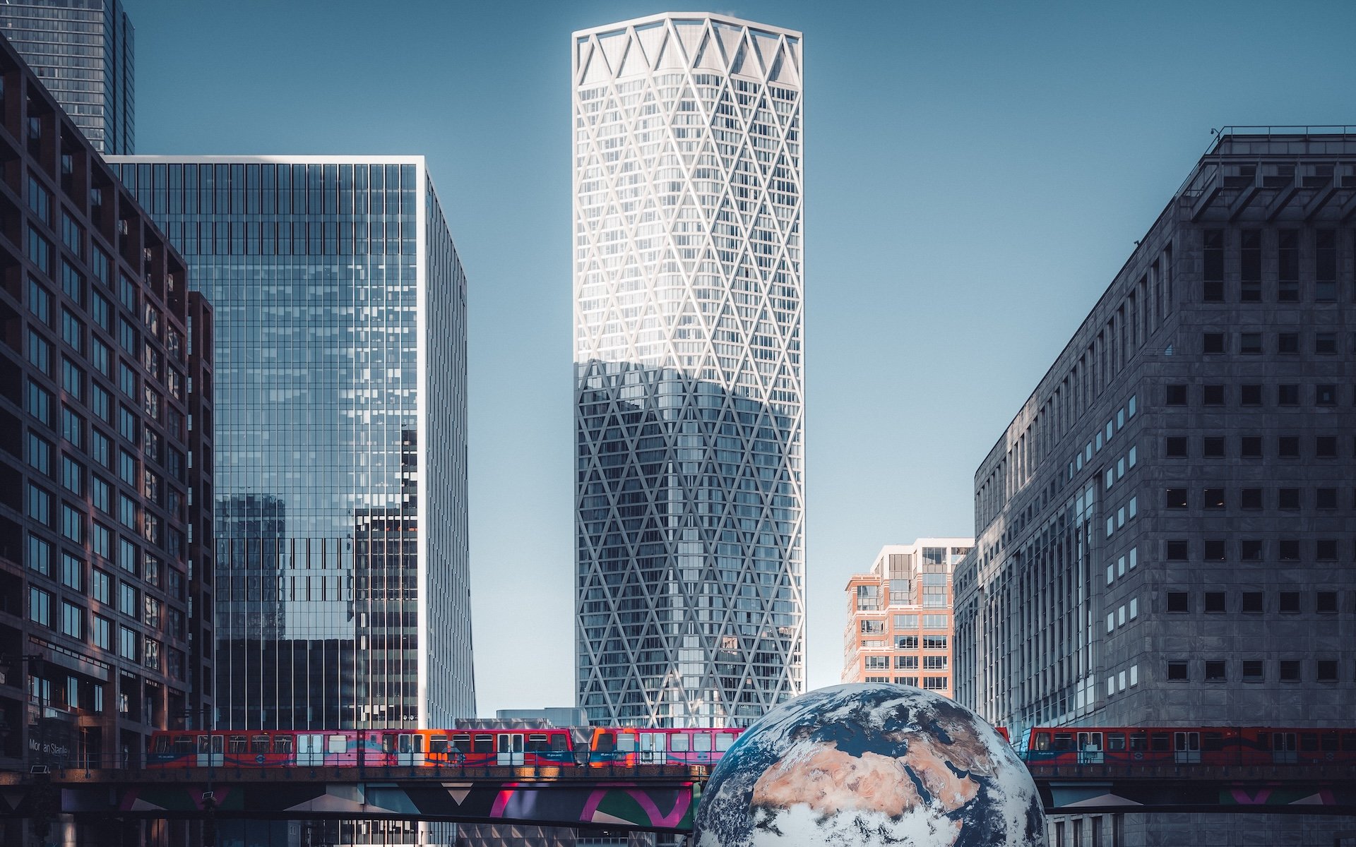 CanaryWharfcrop16-10-09975.jpg