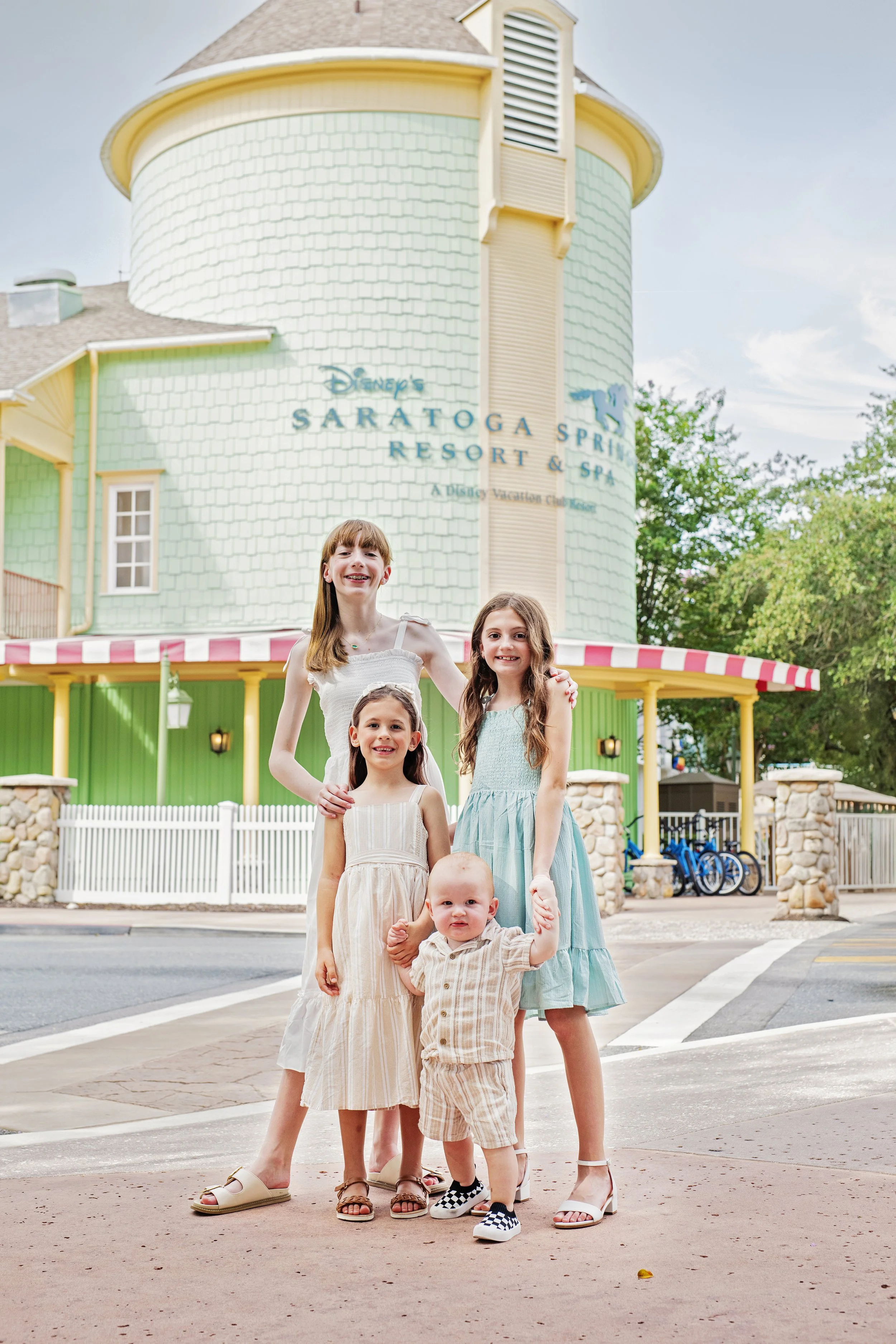 Disney-Saratoga-Springs-Resort-Family-Photography.jpg