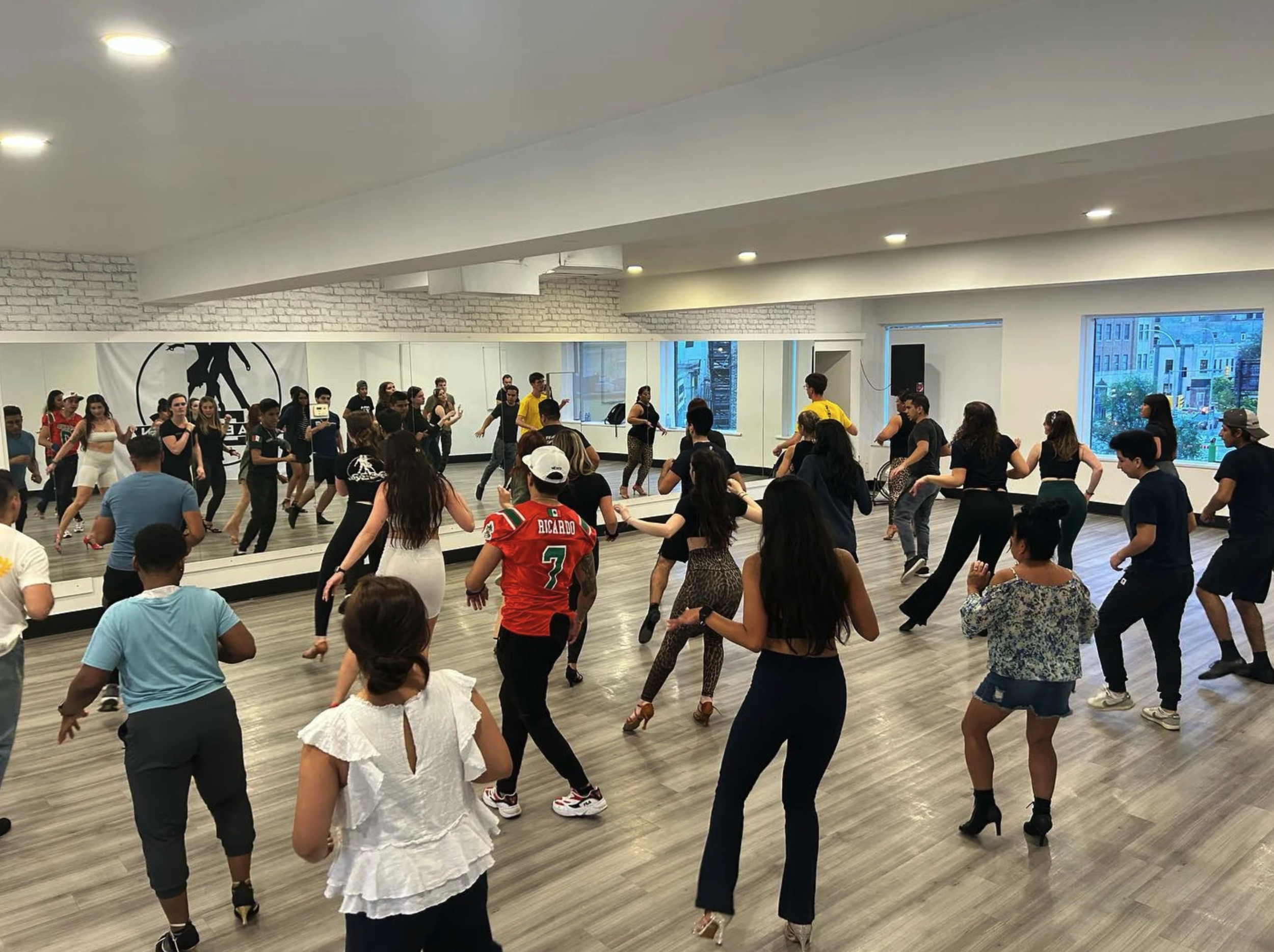 dance studio in winnipeg, salsa in winnipeg, salsa sundays winnipeg
