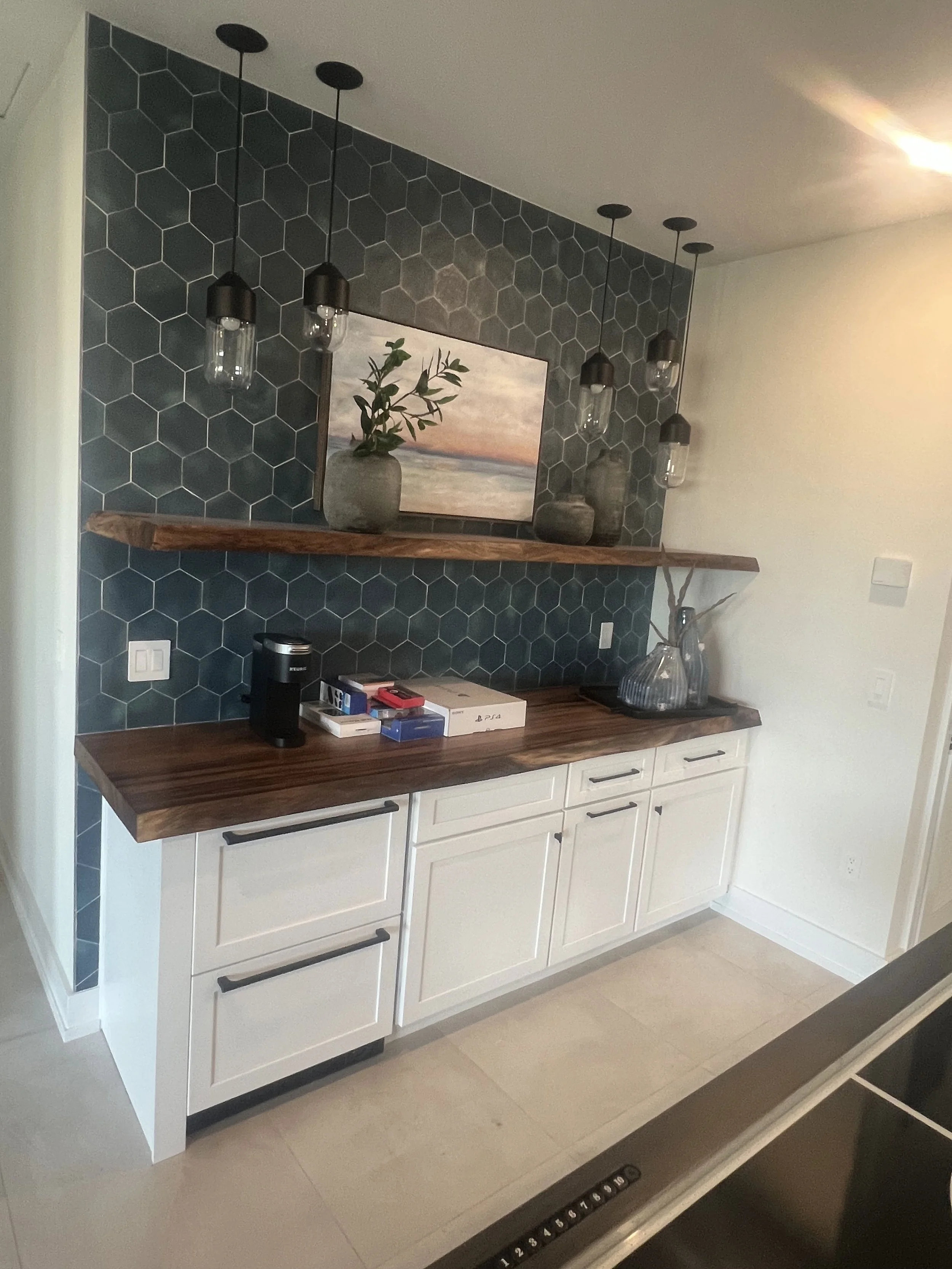 Vanity cabinetry and patterned wall finish — Project 01.
