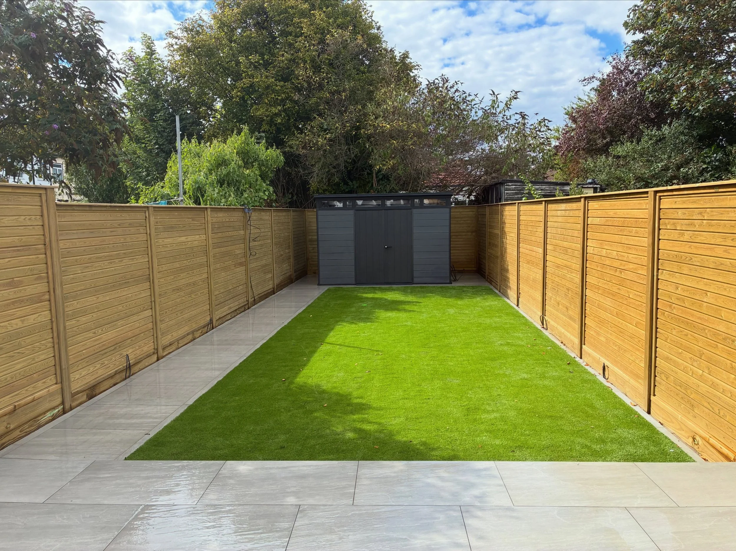 🌊From tired garden to low-maintenance dream 🌿➡️✨

This garden was ready for a serious makeover and the brief was simple: low maintenance, practical and somewhere the family could actually enjoy.

We gave it a complete transformation with:

▪️ Kanda