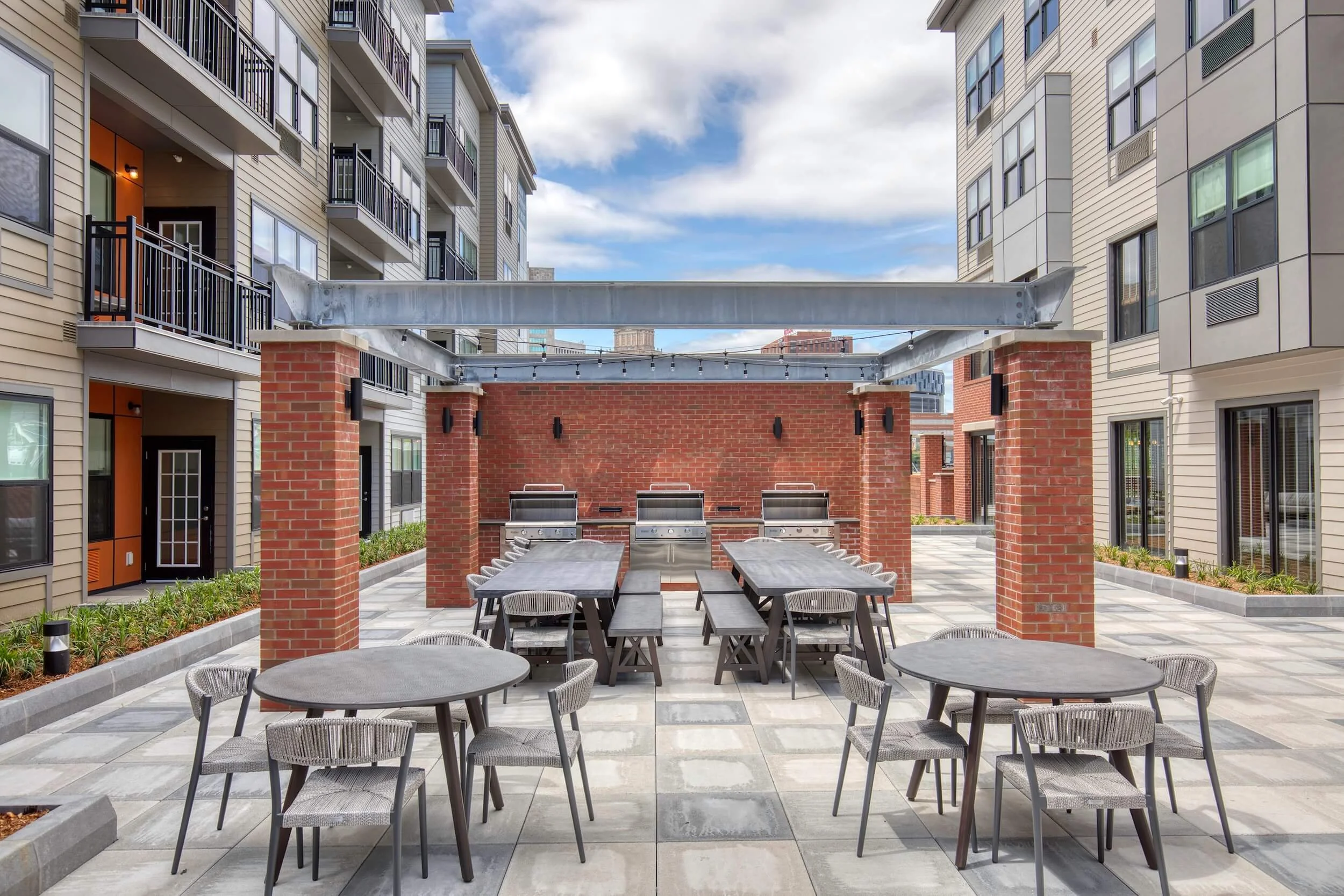 Amenity Courtyard.jpg