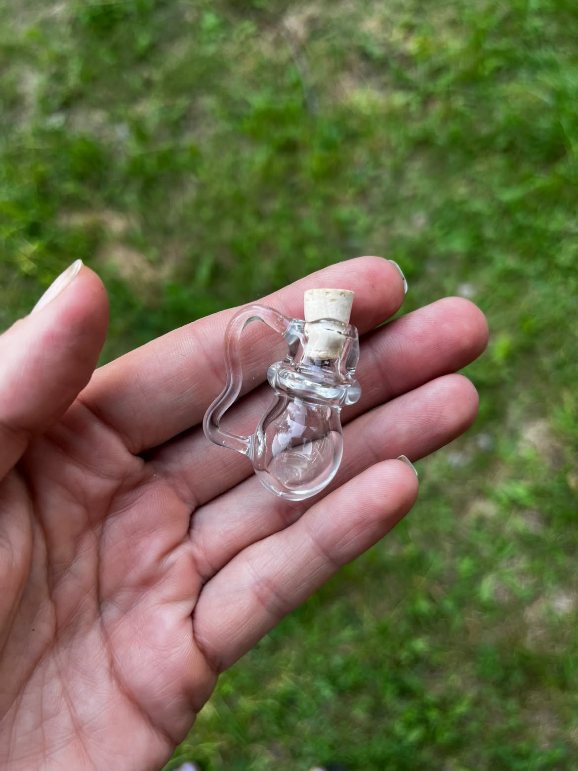clear pendy bottle1.jpg