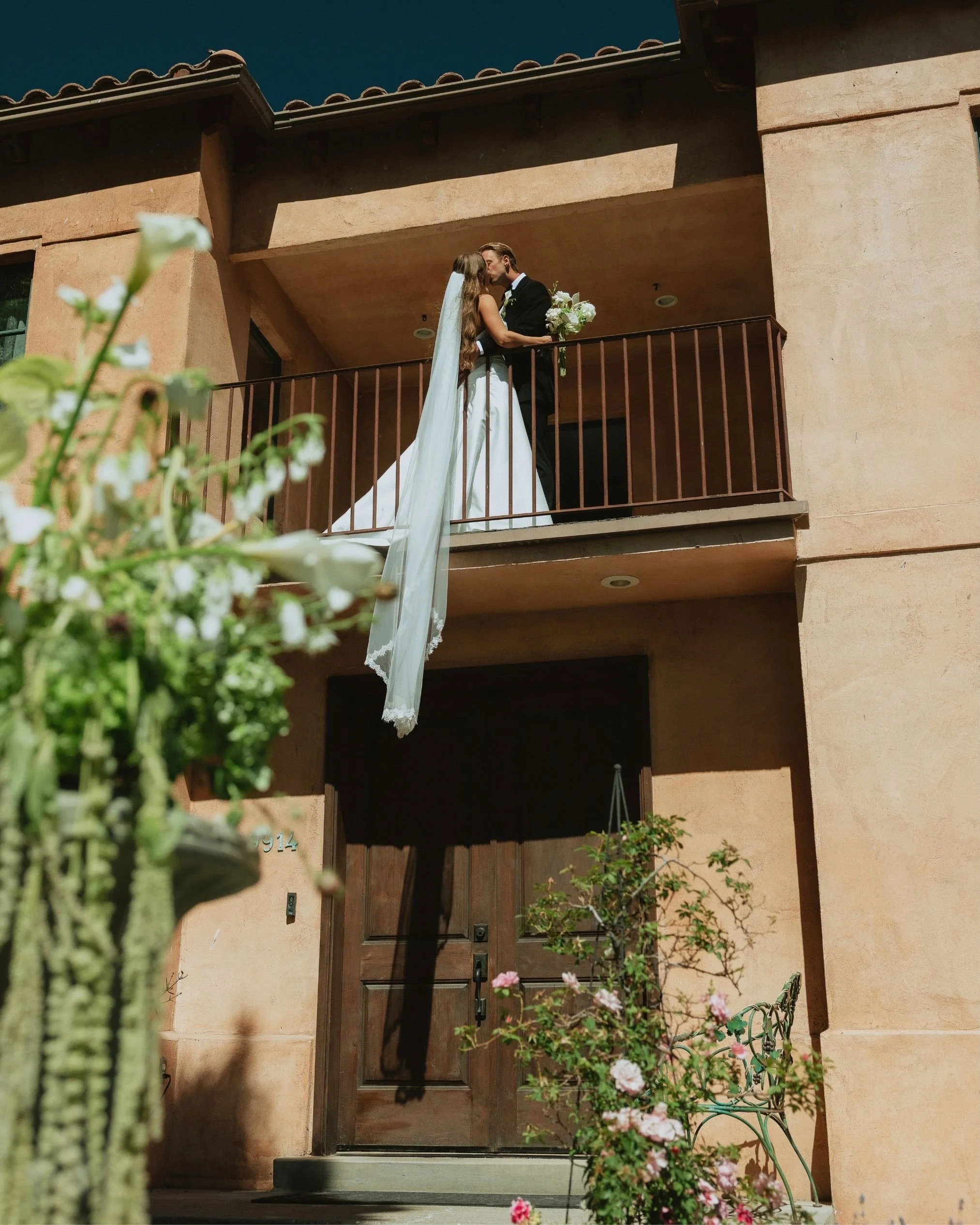 Jentrie + Brayden&rsquo;s summer wedding at the Villa. 🌞 Detailed filled and surrounded with a warm Italian feeling. 

#weddinginspo #weddindday #utahweddingphotographer