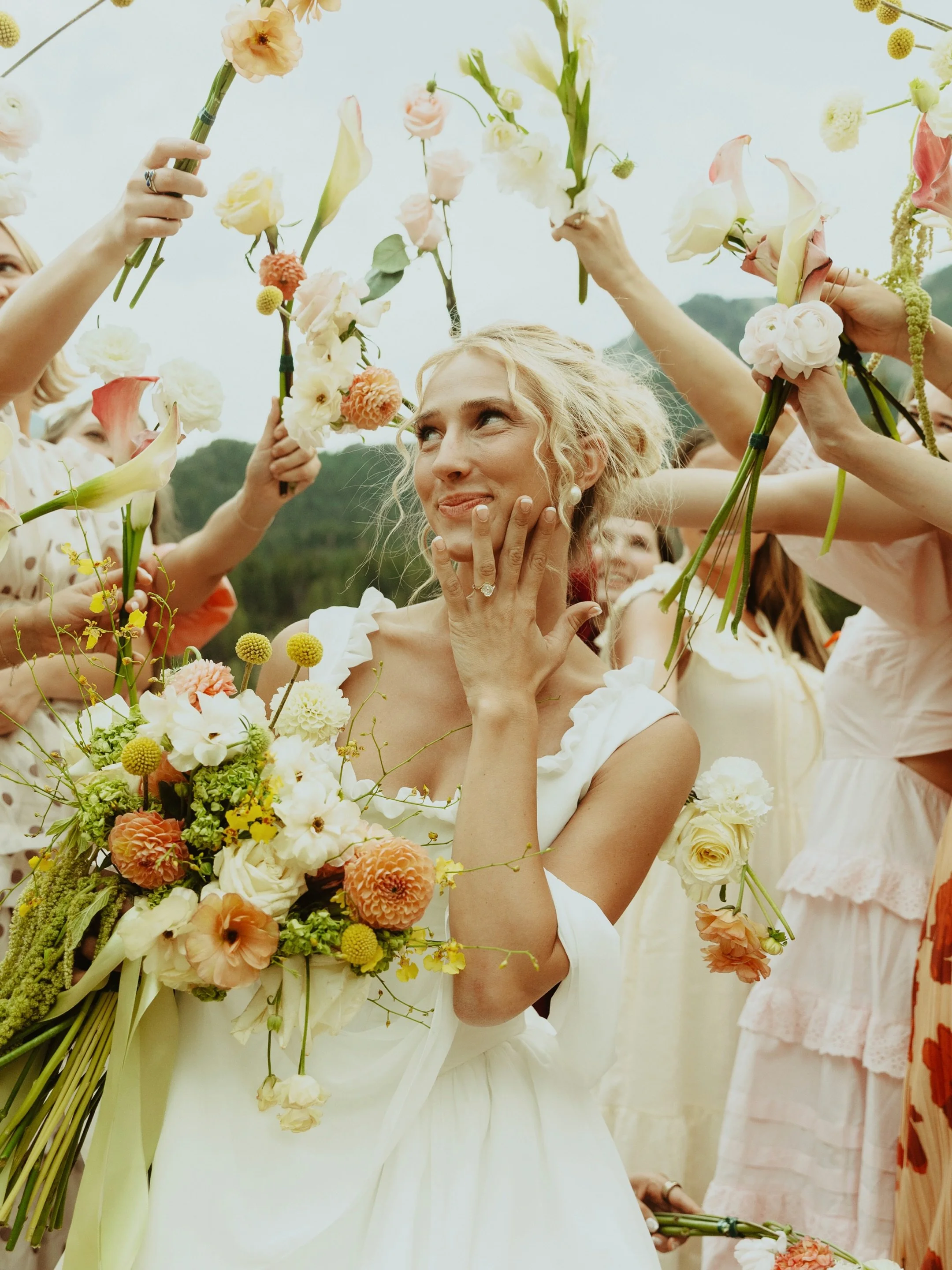 Some for the bridal party. 💛⛰️🍾🍰🌼👰🏼&zwj;♀️ !!! 

#weddingphotographer #bridalparty #bridesmaids #weddinginspo