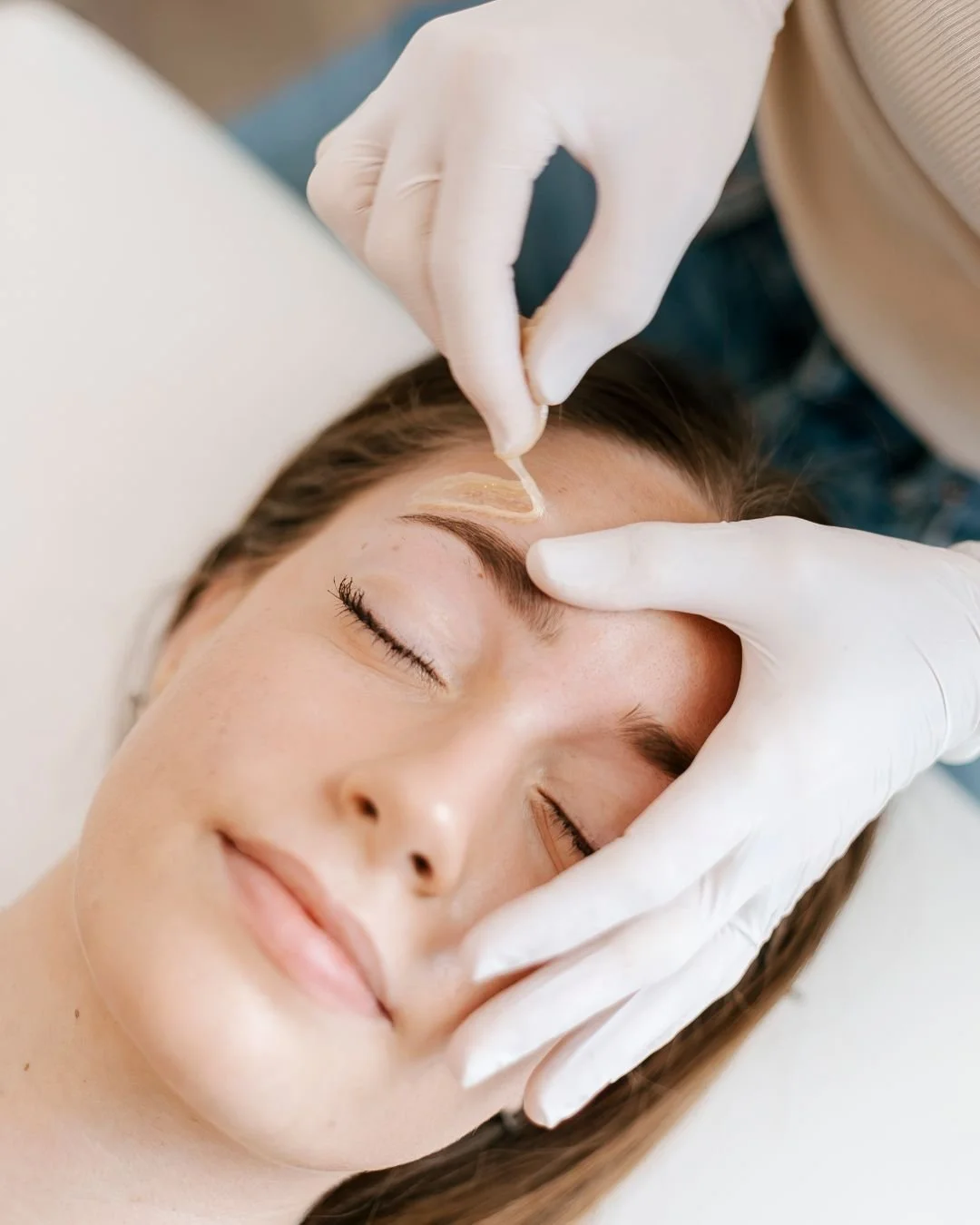 facial sugaring service