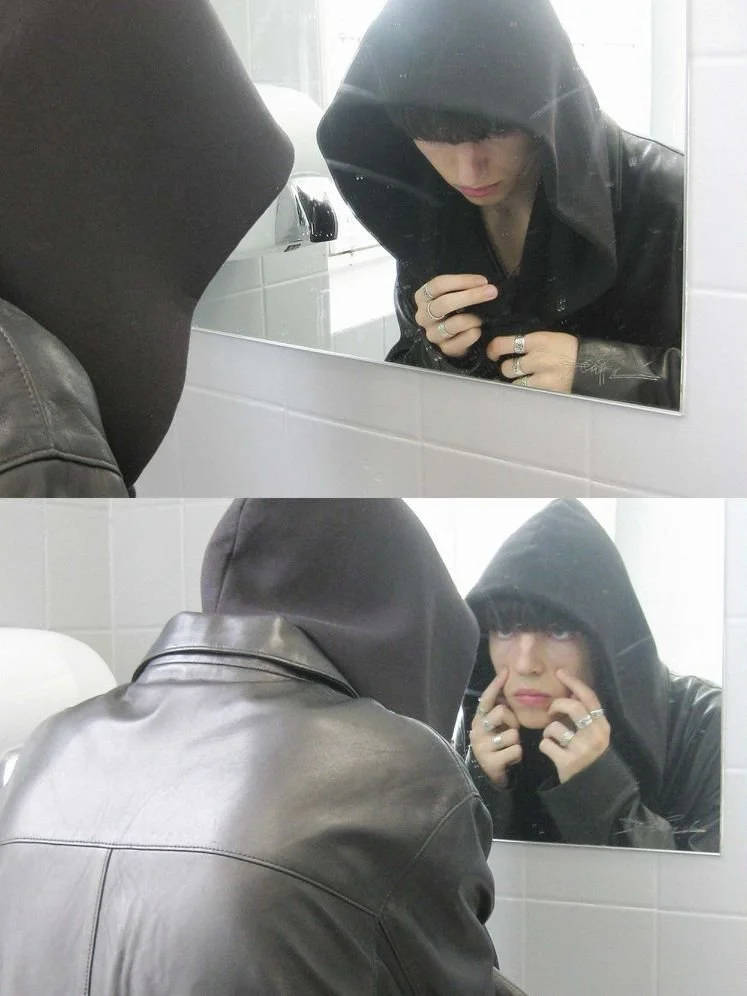 Chaqueta GIVENCHY, capucha MM6 MAISON MARGIELA.