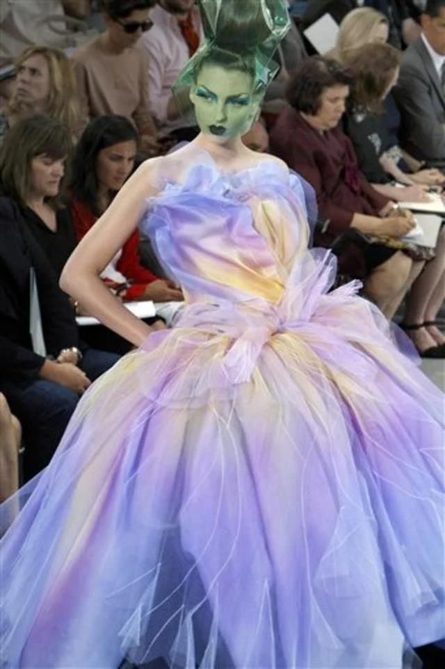 Dior FW 10. Ph: Vogue, web.