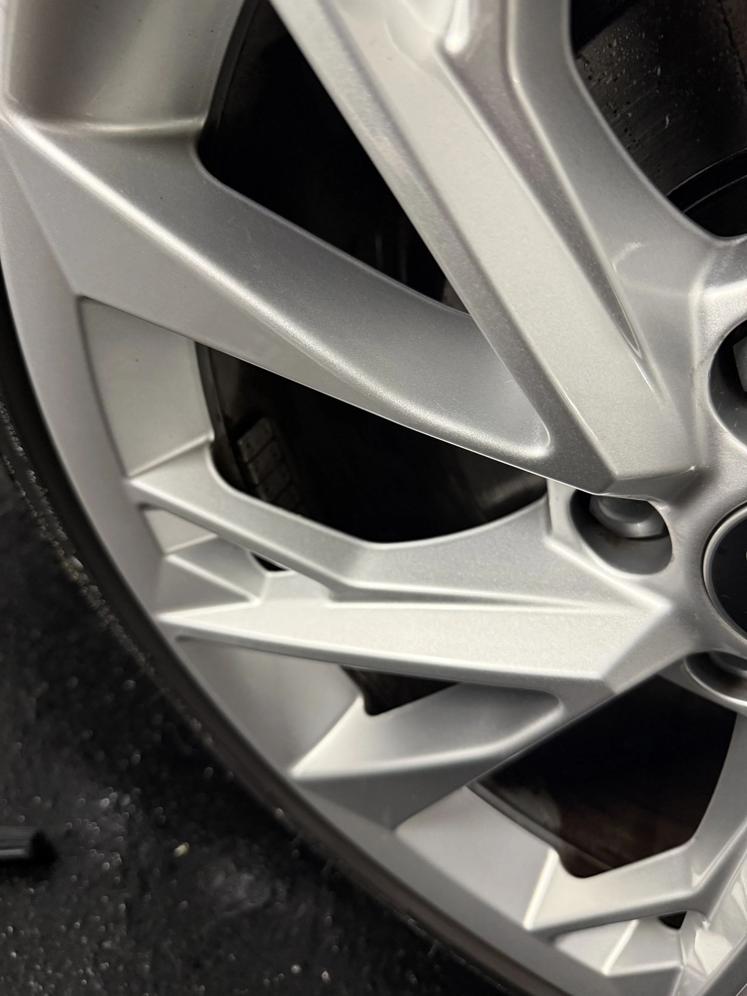 Mittelkonsole Detailreinigung | Pataki Autocare