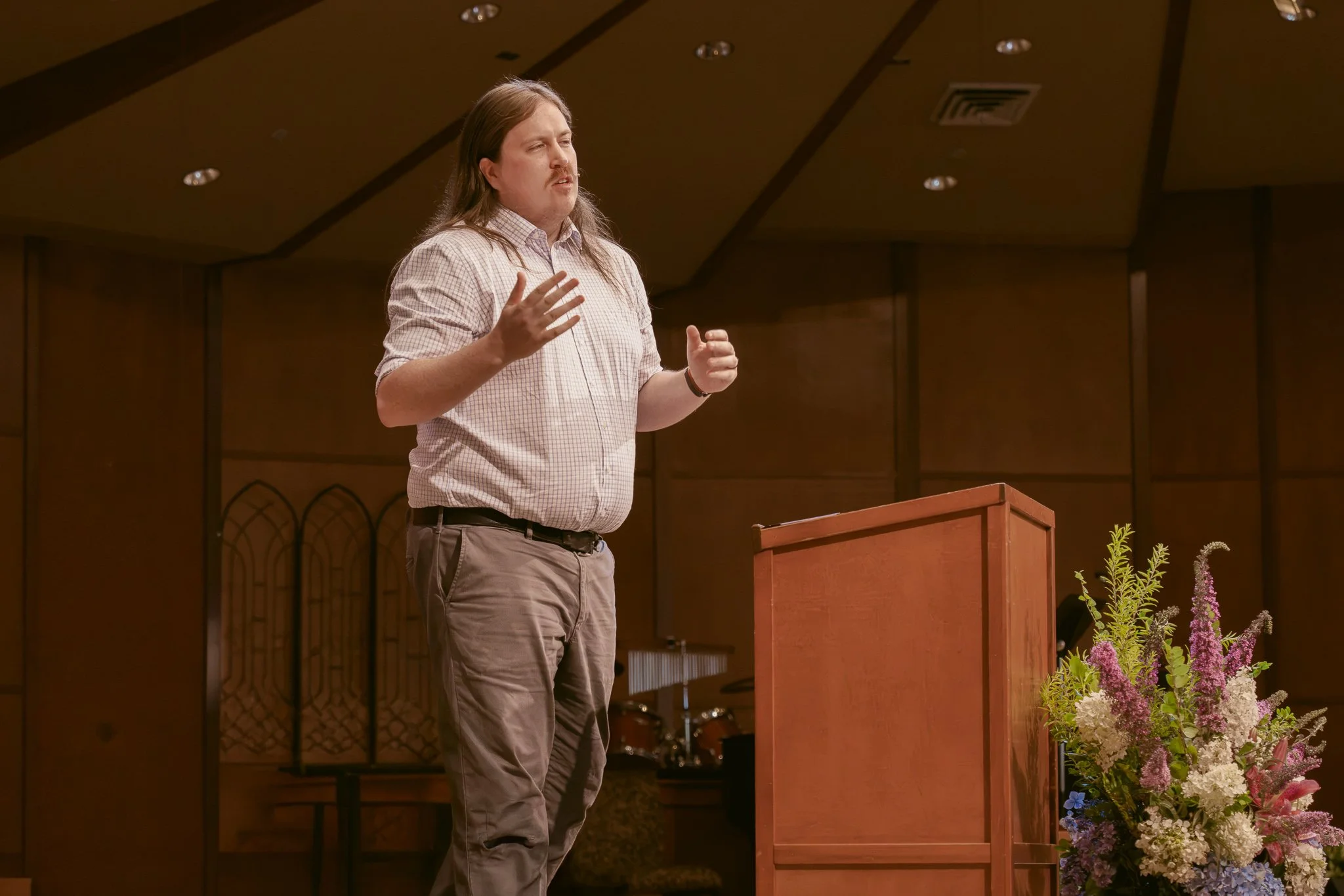 Rev. Reuben preaching Sunday Service in Kent, WA
