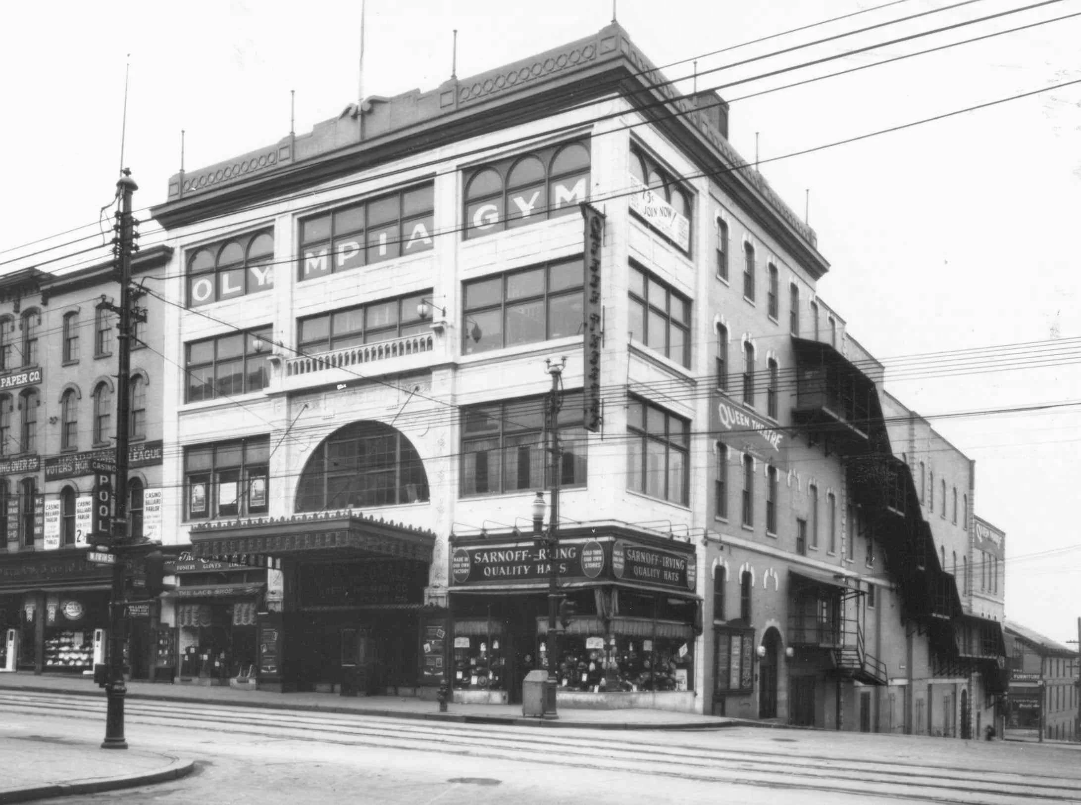 Queen Theatre Market Street View Point 2-15-08.JPG