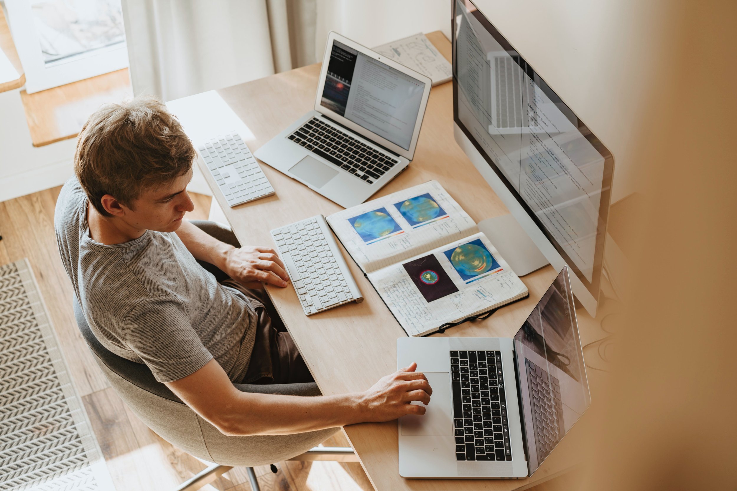 man-at-computers