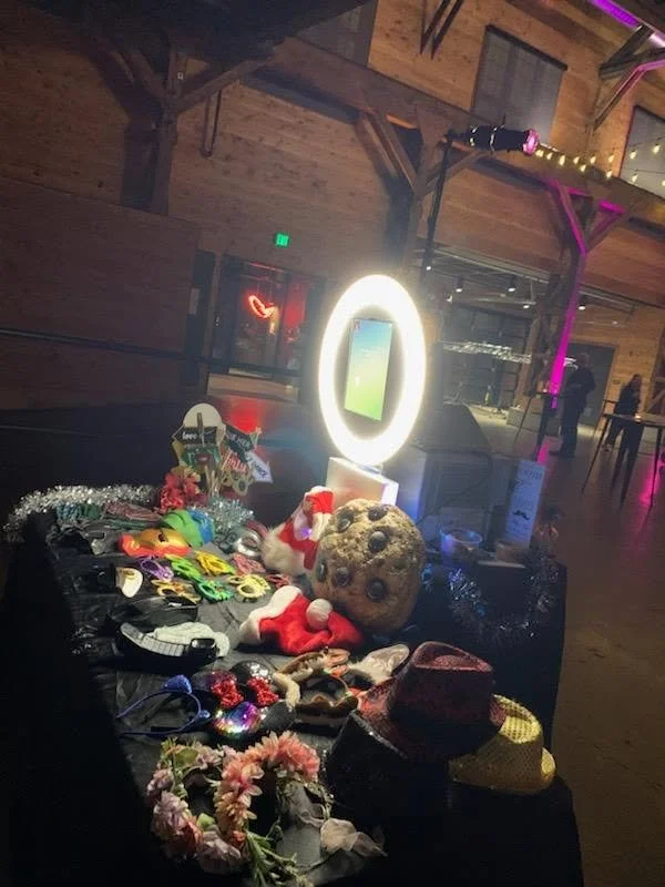 Couve Booth 3.jpg