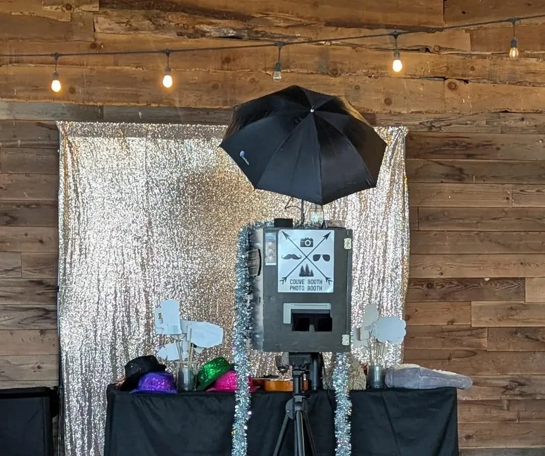 Couve Booth 2.jpg