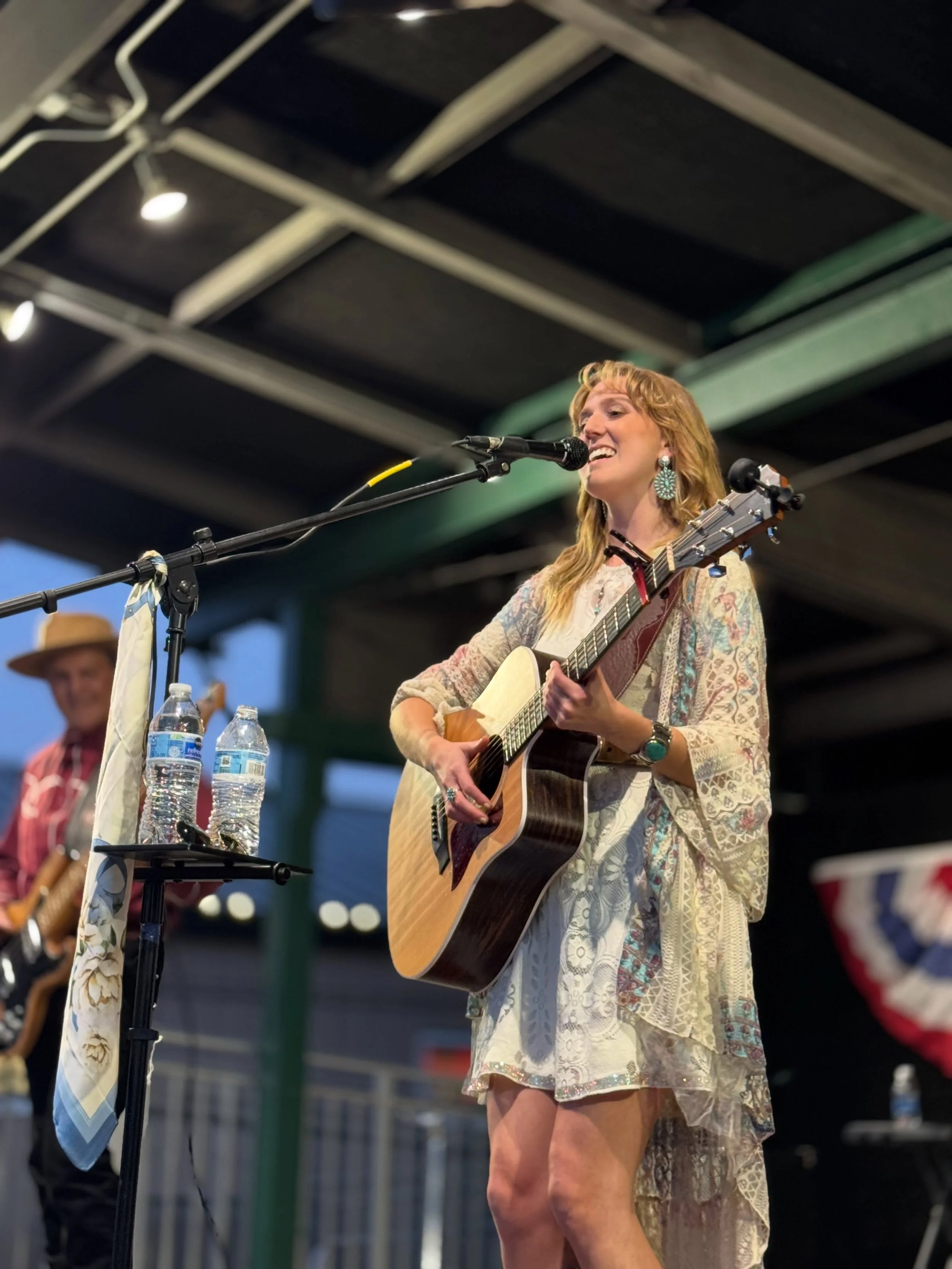 We had such a fun time at the Evergreen State Fair!! What an amazing summer night and rest crowd! We can&rsquo;t wait for next year. Swipe to the end to see my newly designed ✨merch✨

#countrymusic #singer #seattle #fyp #music