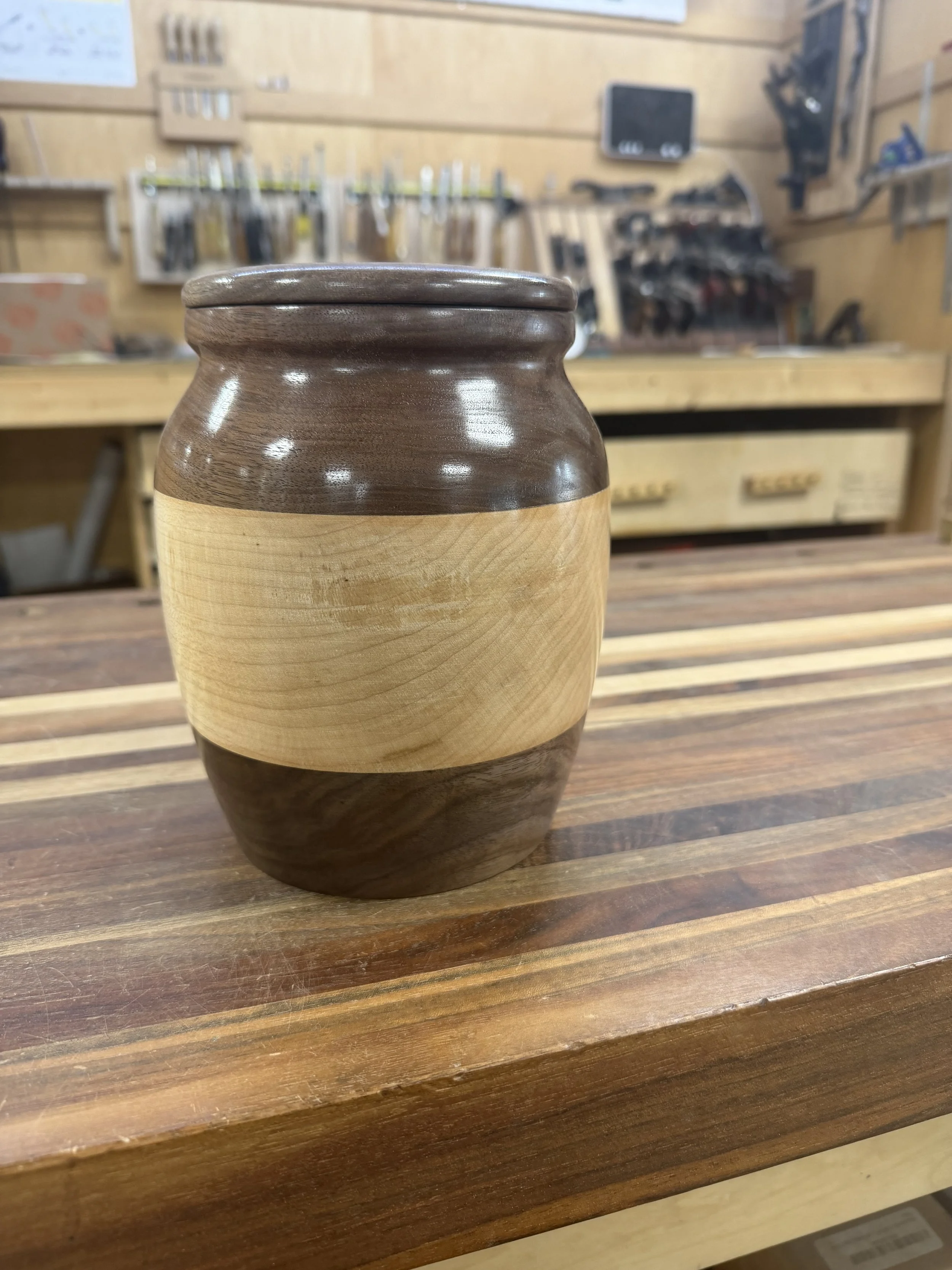 About our custom urn and woodworking sculpture studio