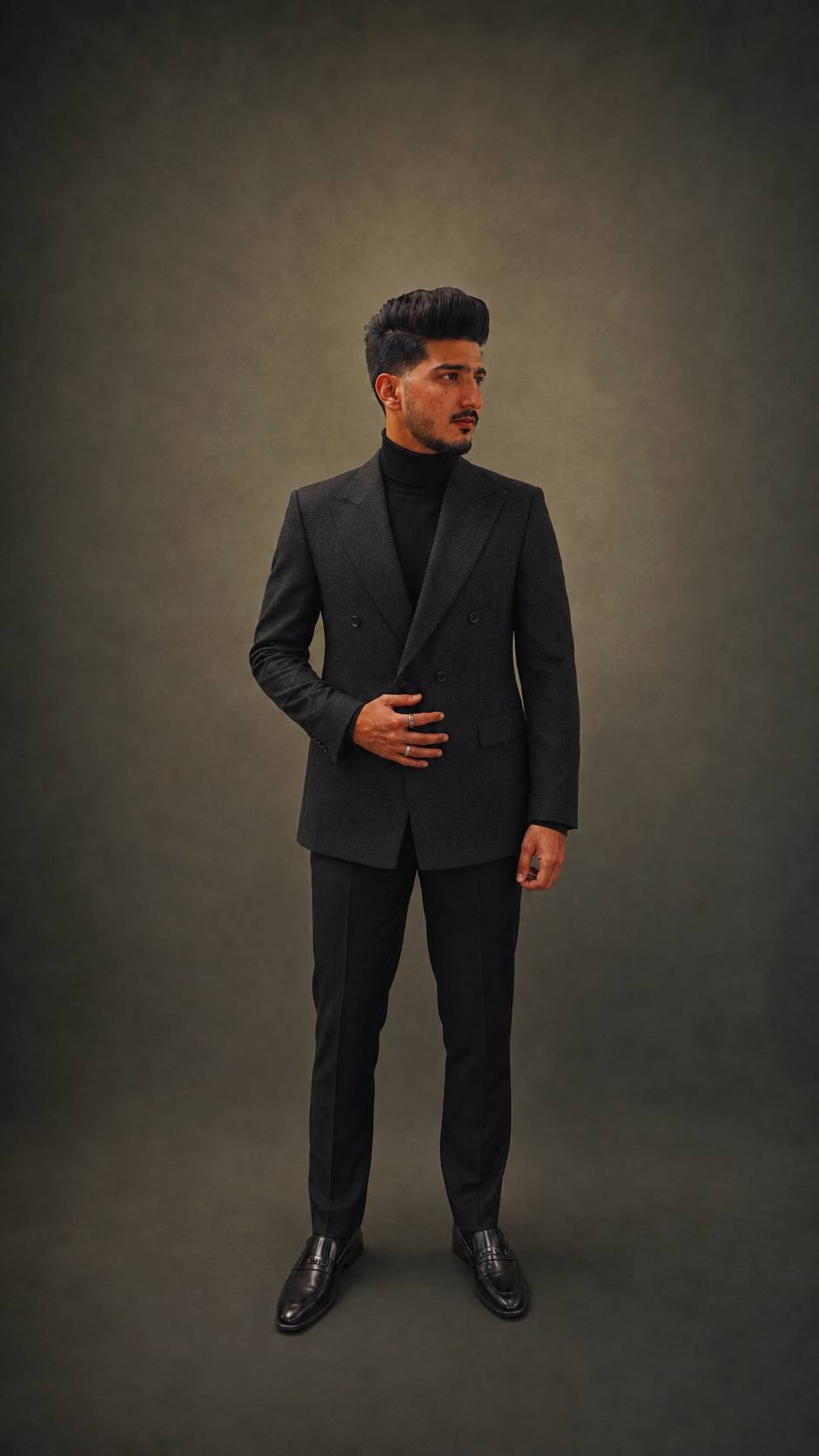Portrait of Lukmaan Mansuri, recruitment professional and independent talent partner in Ahmedabad, India