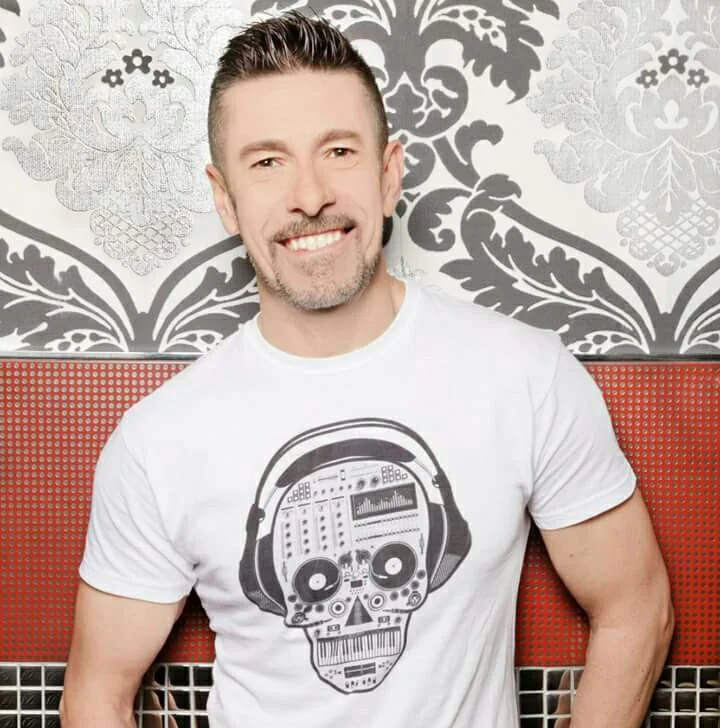 MANU AVILA
