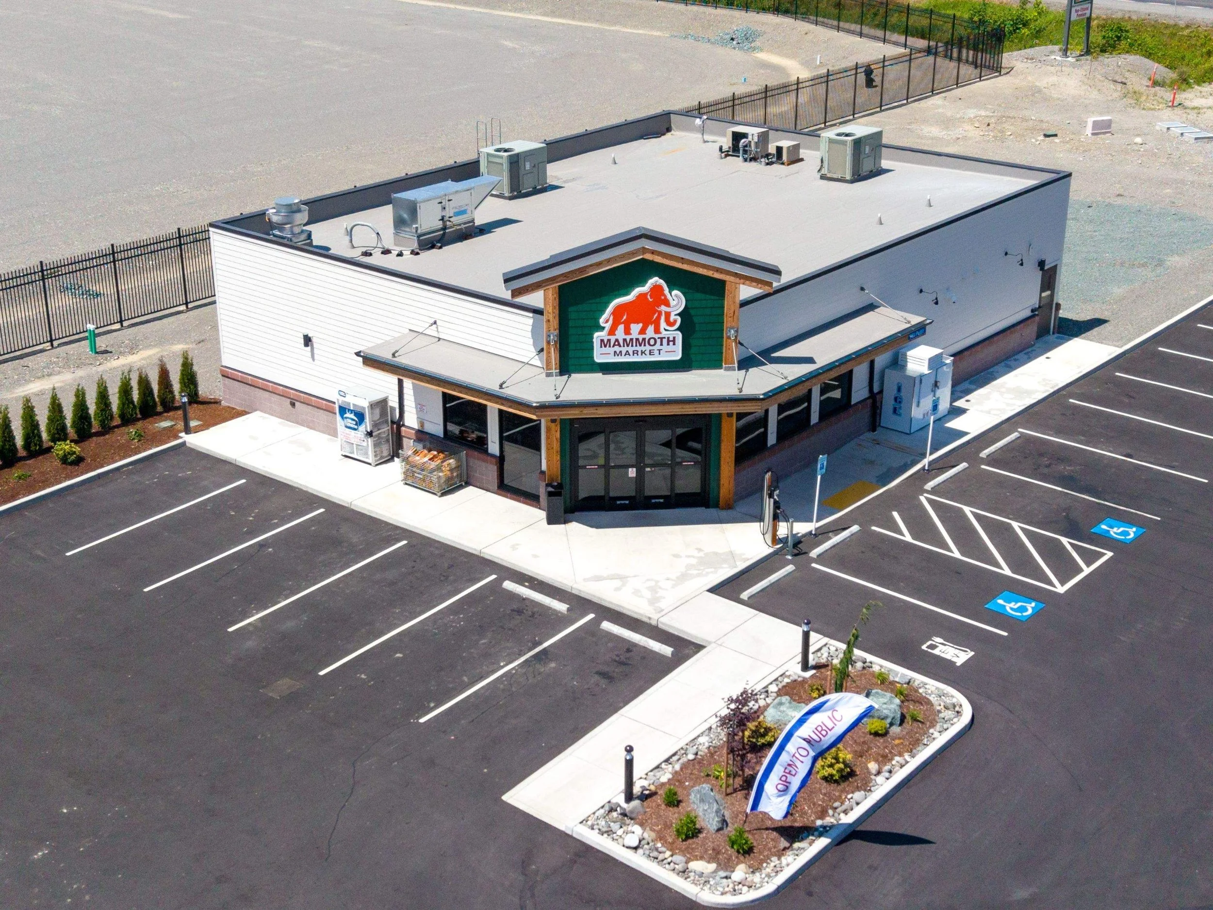 Mammoth Market Site Development and Commercial Construction