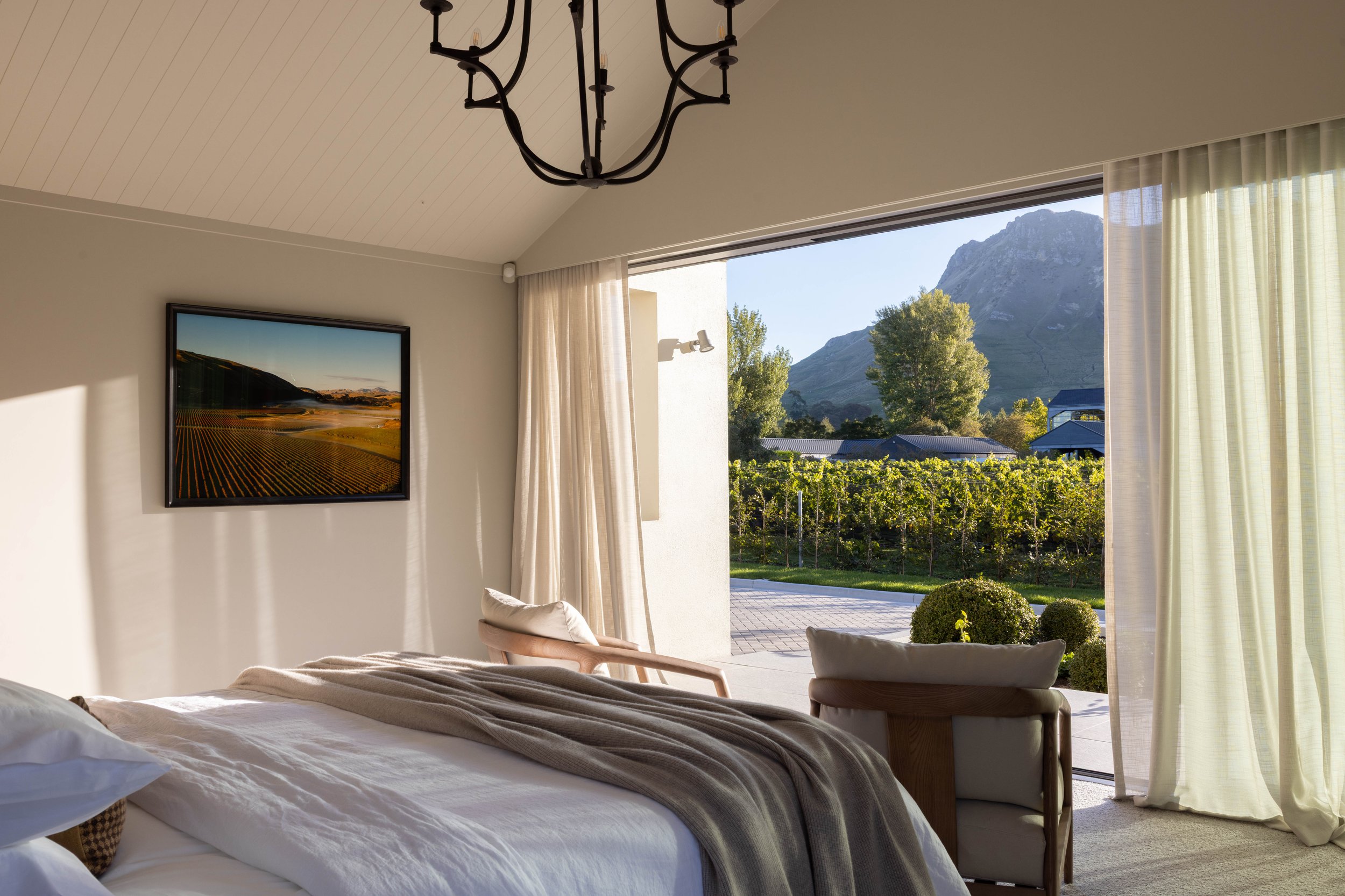 The Lodge_Bedroom.JPG
