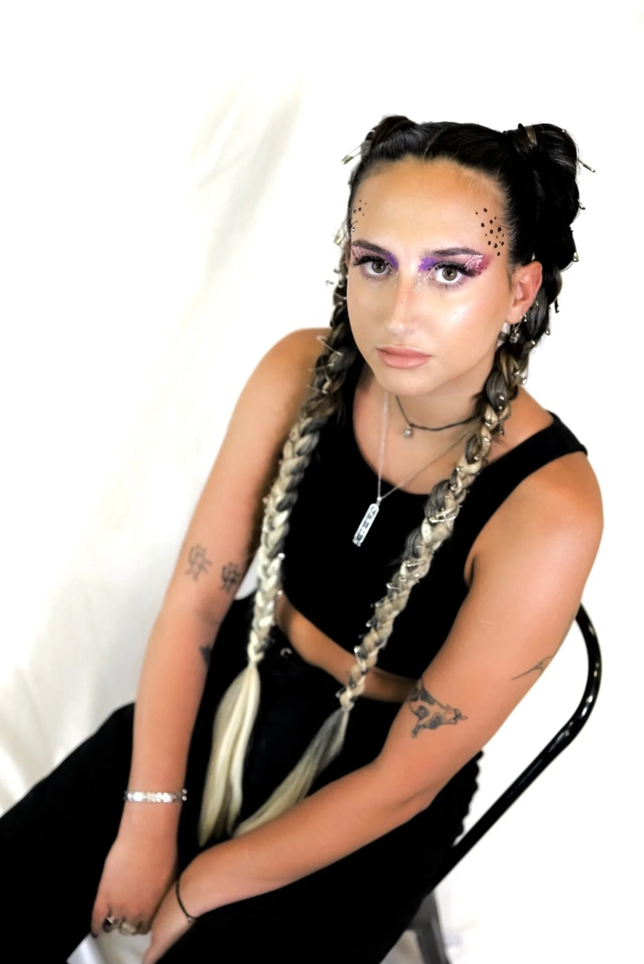 Facetune_20-06-2024-21-50-33.jpg