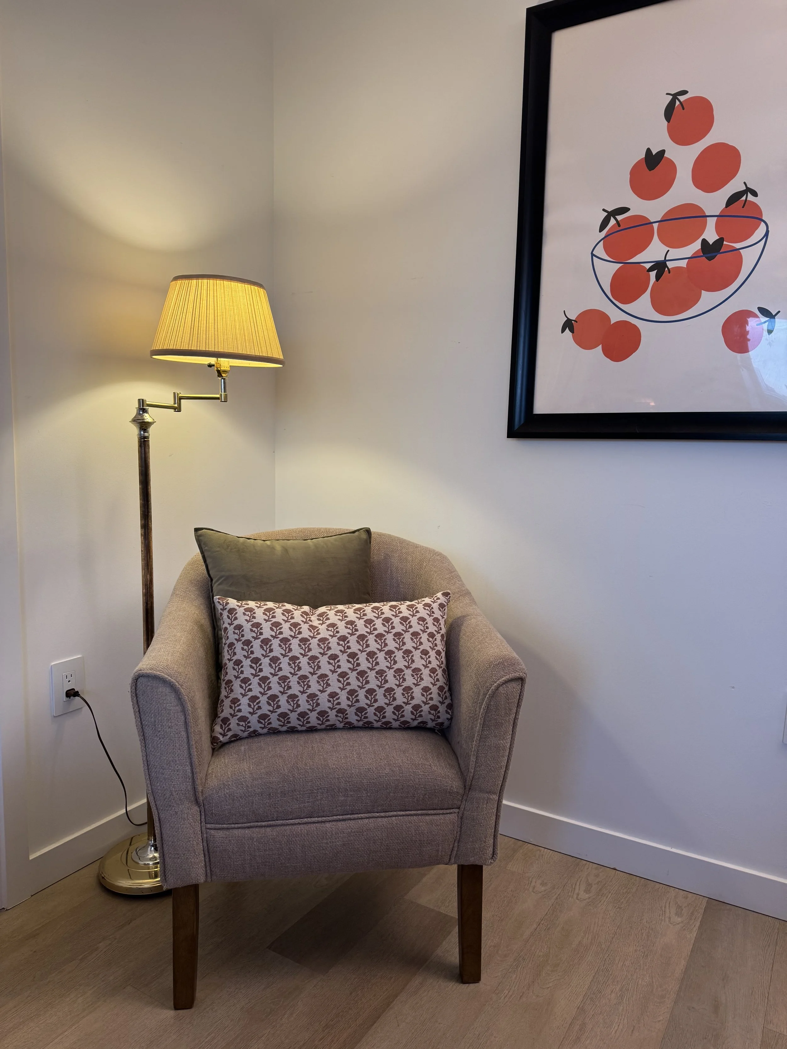 Beautiful vintage lamp and chair, mcm style furniture reseller with unique listings 