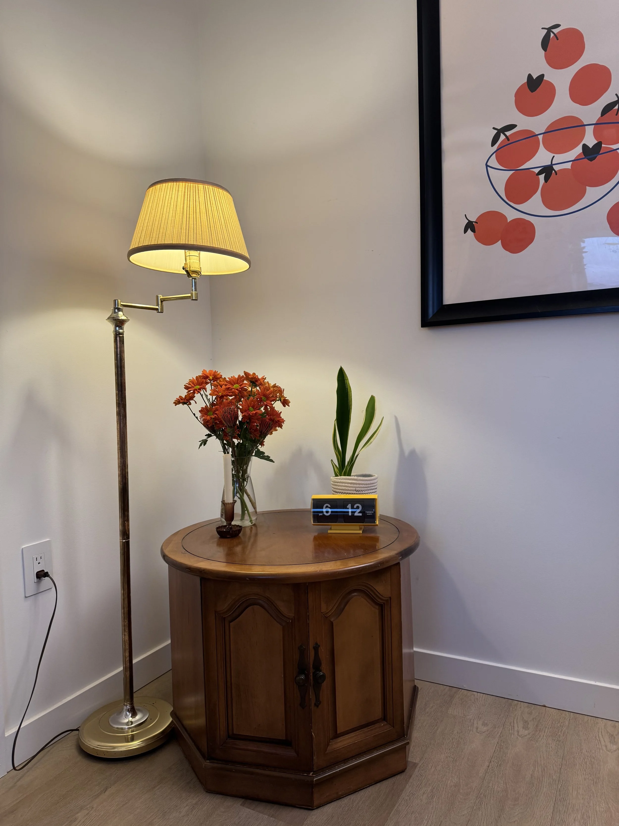 Vintage Octogonal Nighstand in solid wood, structurally sound and perfect condition. Vintage Furniture Reseller 