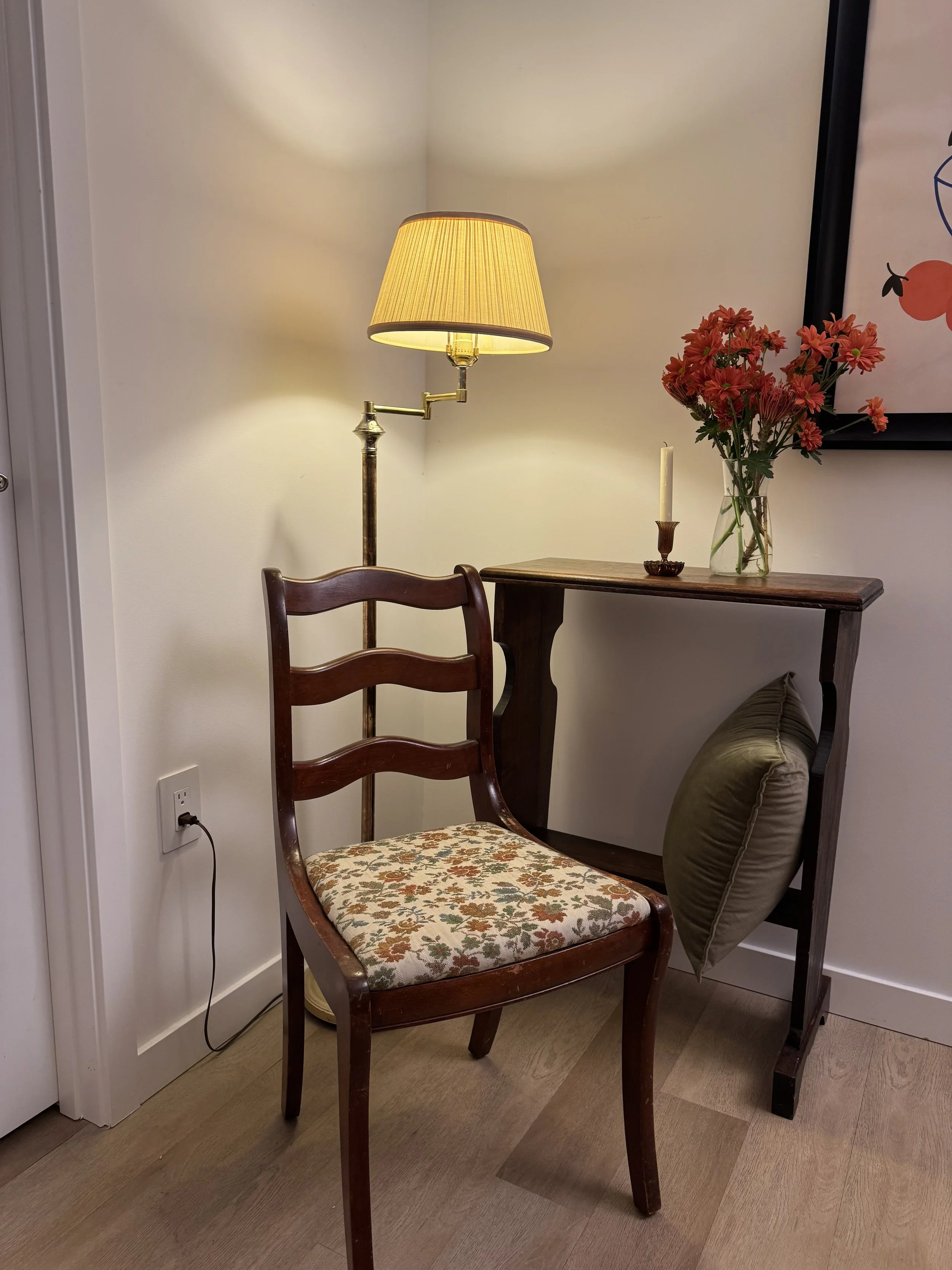 Vintage floral chair Antique finds at reasonable cost charming homd pieces unique finds for your home 