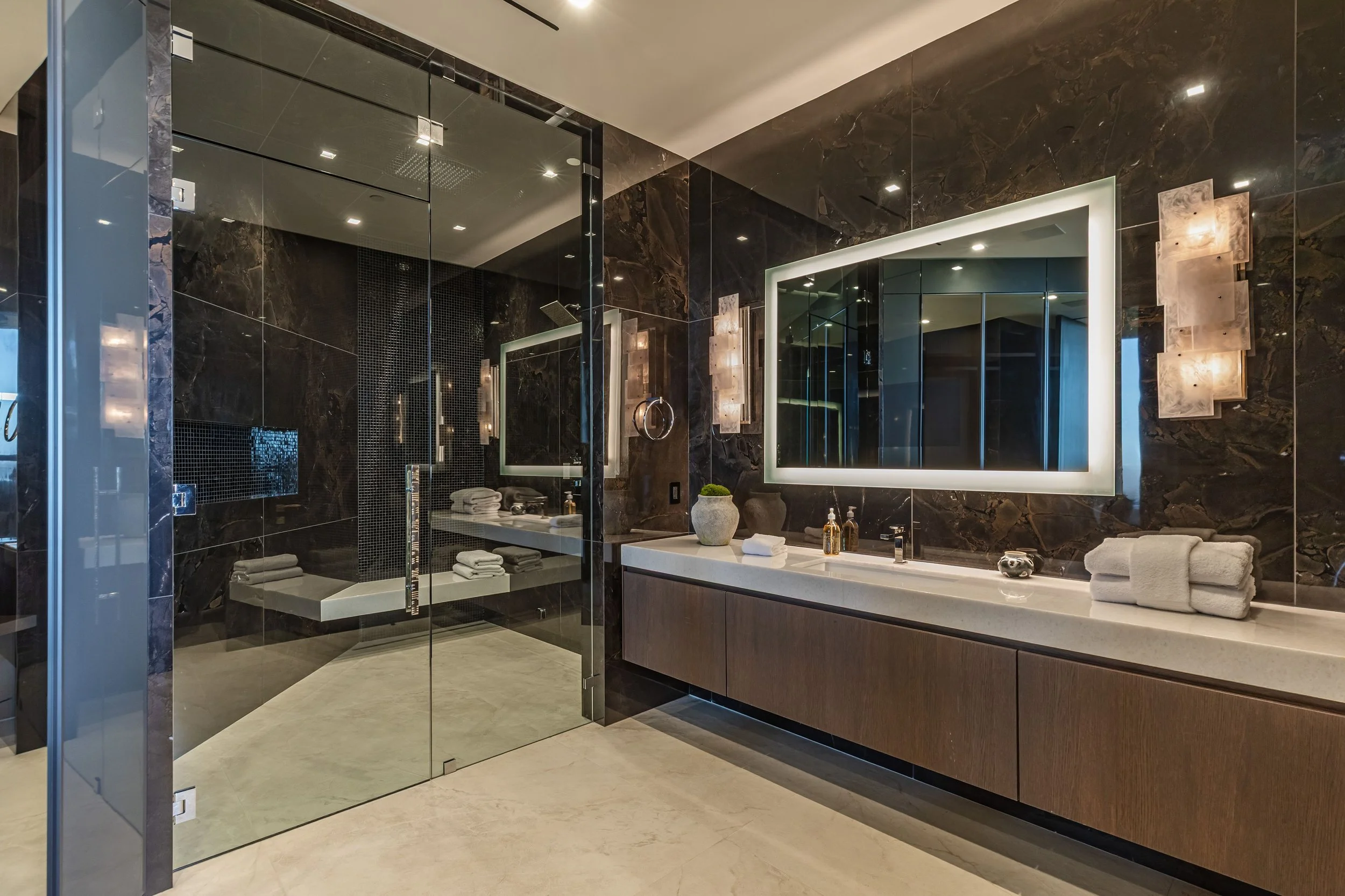 12 9364BeverlyCrestDrive067.jpg