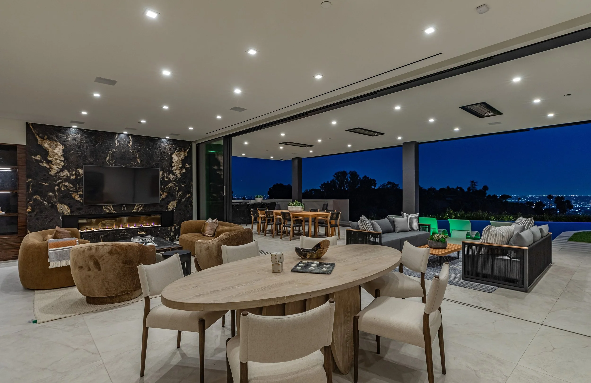 34 9364BeverlyCrestDrive104-PS.jpg