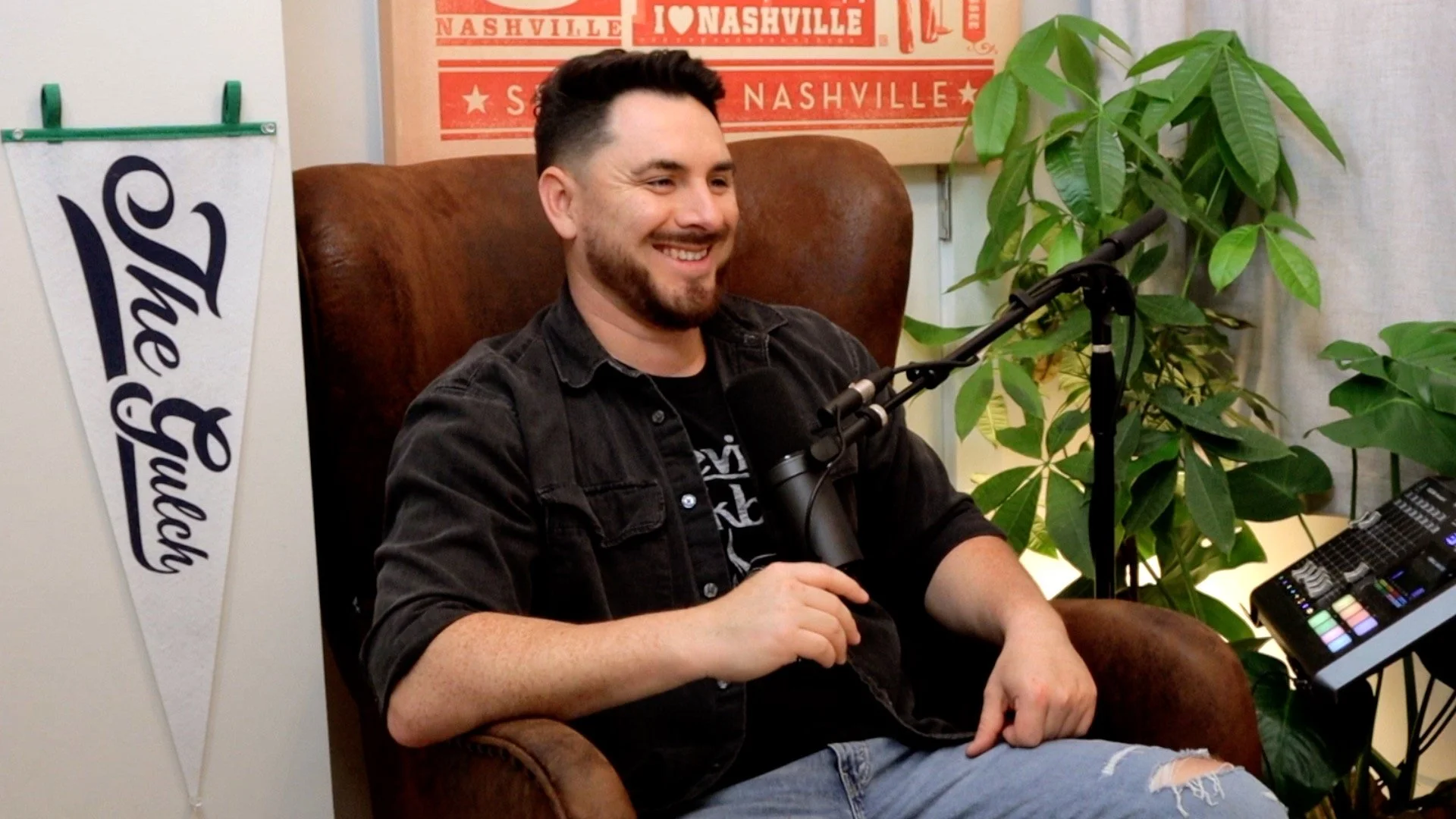 Tony Mendoza, host of Heart of the Gulch, interviews Kasey Tyndall about “Crystal Methodist,” her country-rock influences, songwriting, touring, and career in Nashville.